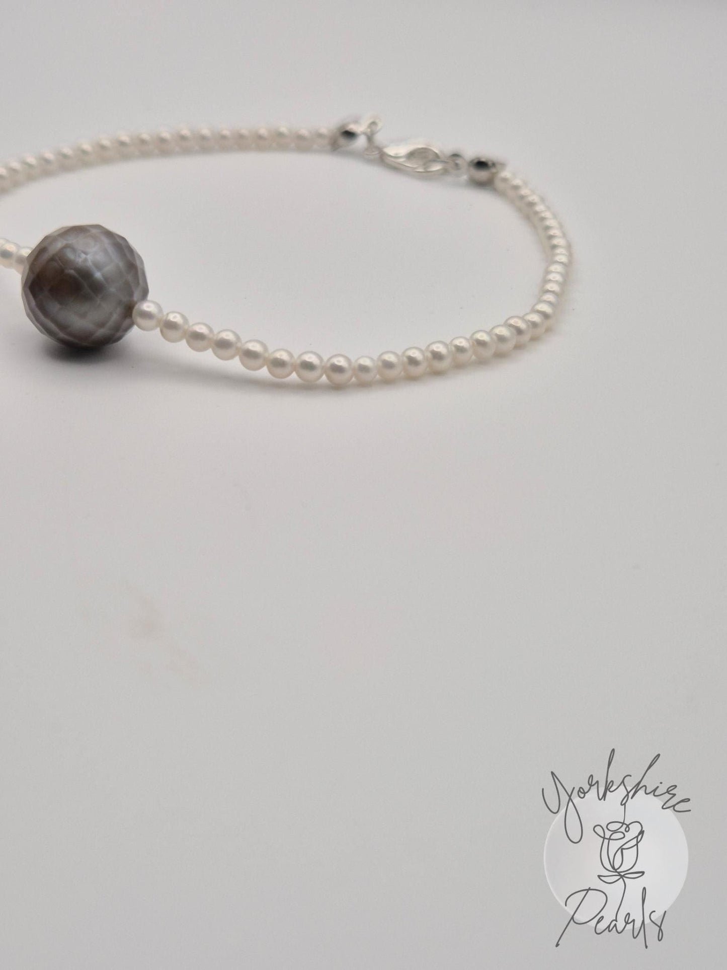 Black Tahitian & Mini White Pearl Bracelet