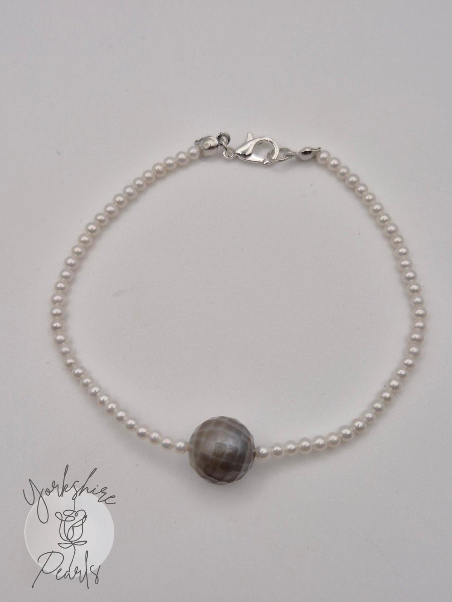 Black Tahitian & Mini White Pearl Bracelet