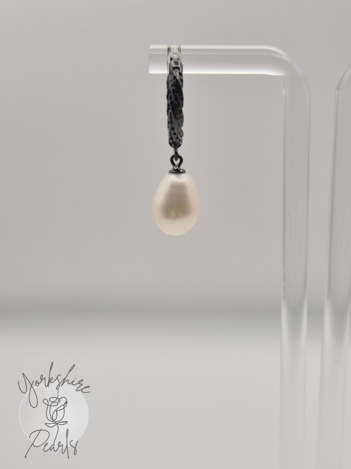 Black Beauty: Handcrafted Pearl Hoop Earrings in Sterling Silver