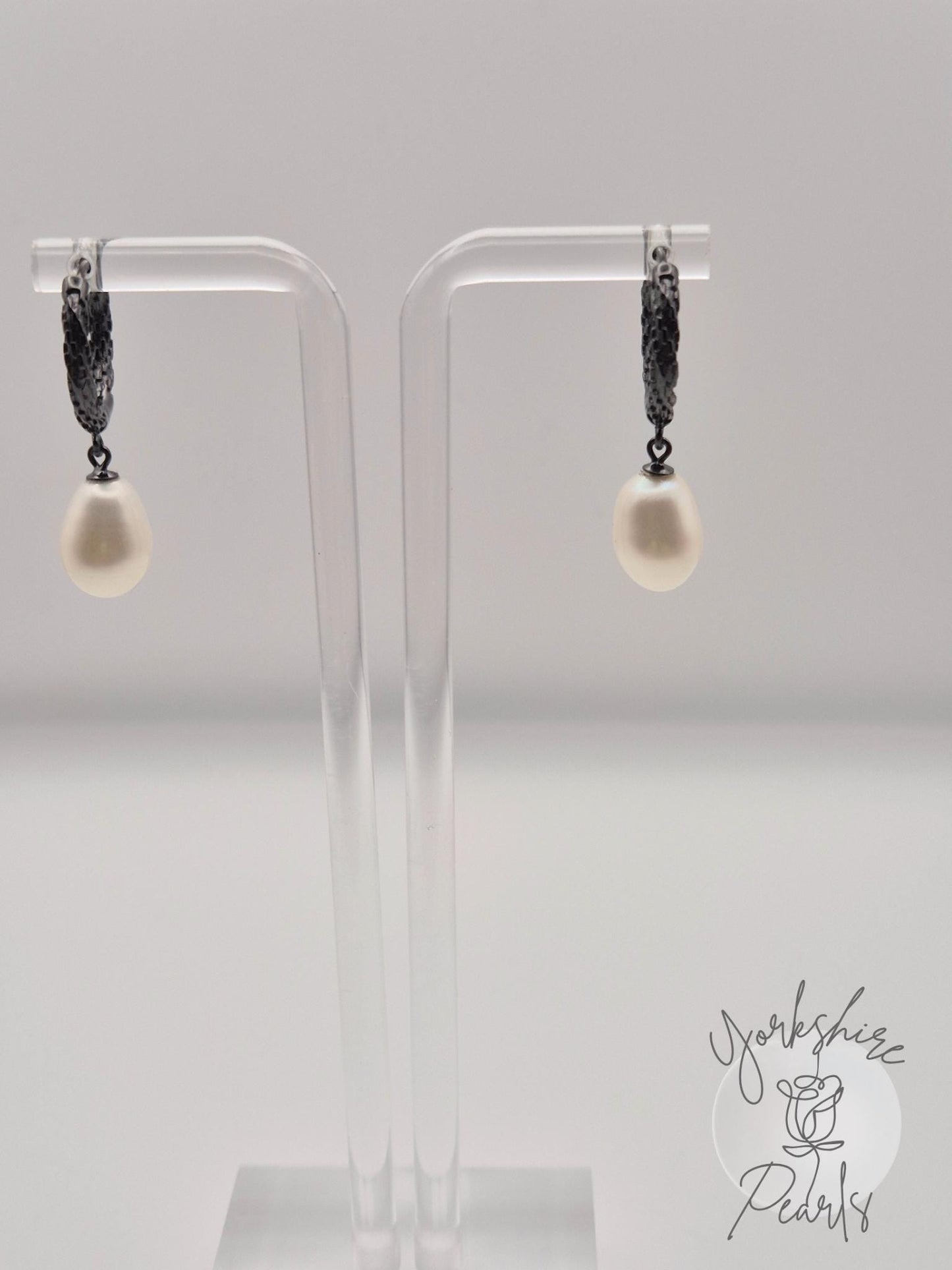 Black Beauty: Handcrafted Pearl Hoop Earrings in Sterling Silver