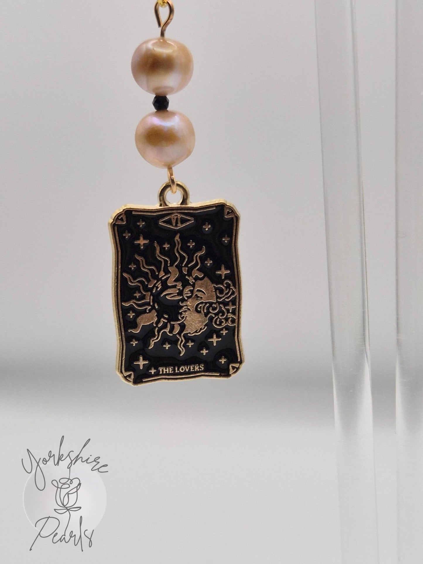 Pearl and Golden Tarot Necklace & Earrings Set