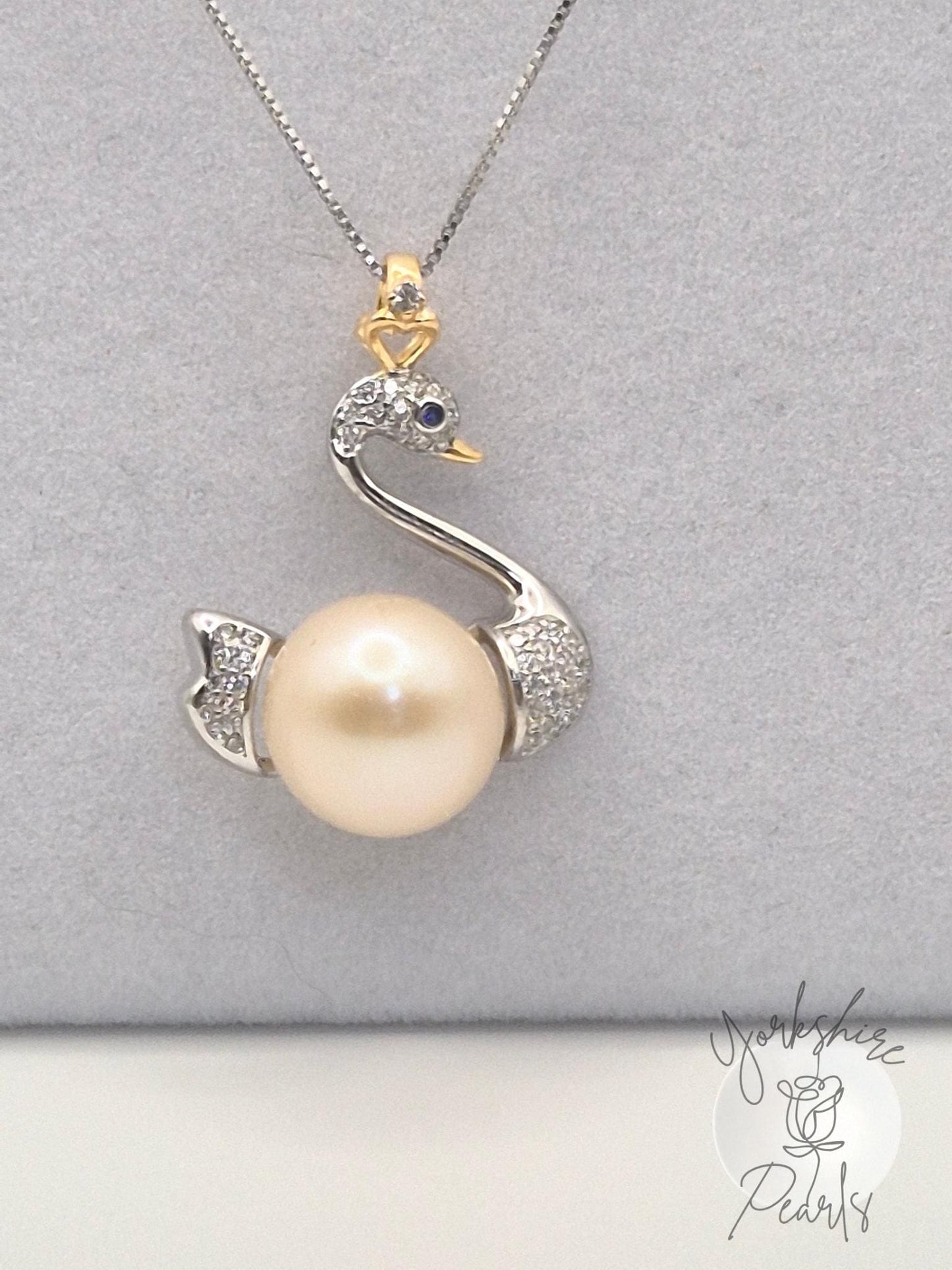 Majestic Swan Edison Pearl Pendant - Sterling Silver