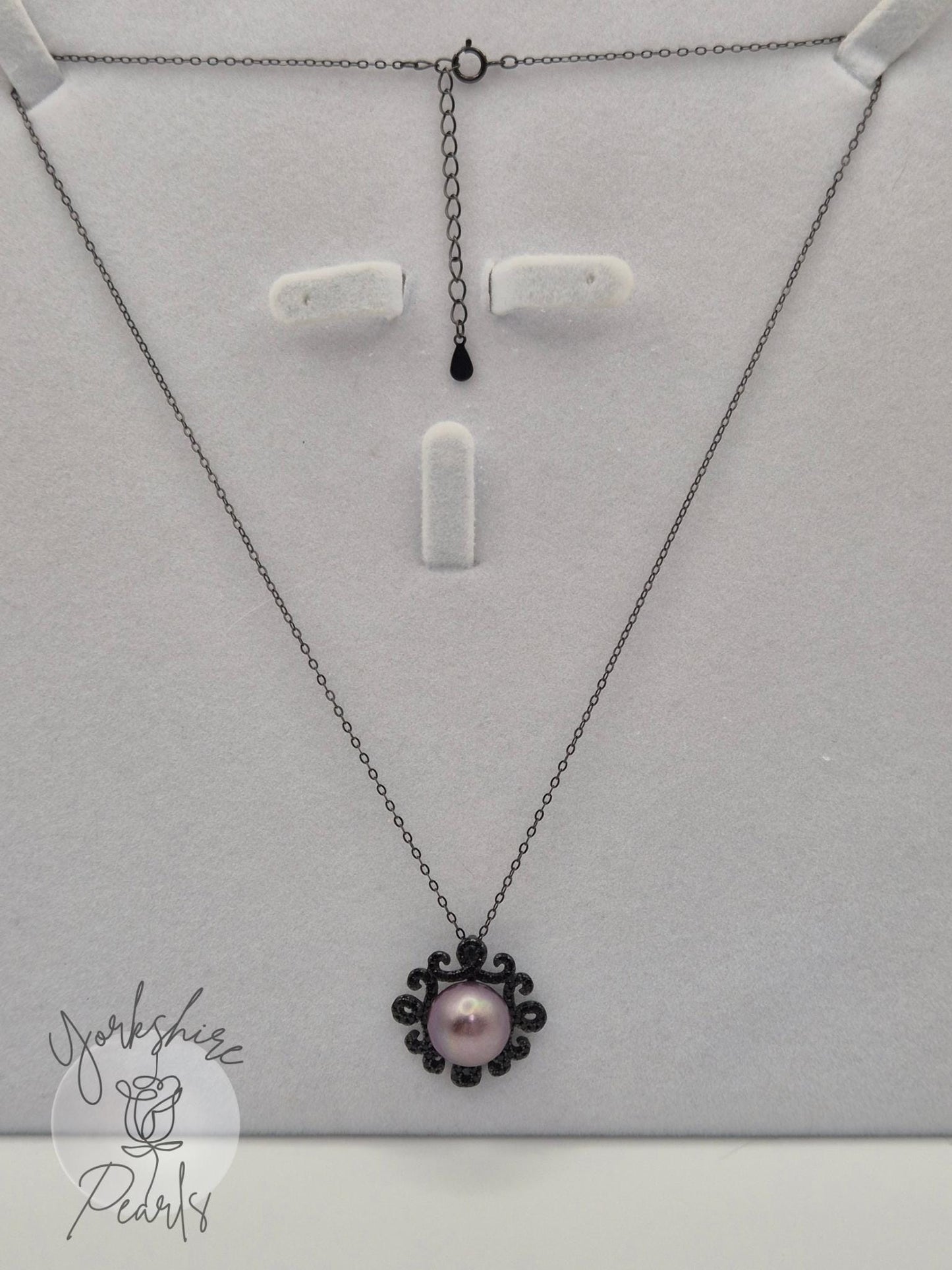 The Vintage Bertha-Rose Edison Pearl Necklace