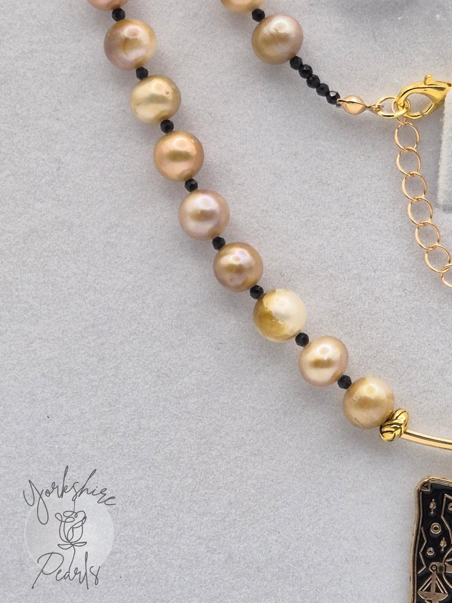 Pearl and Golden Tarot Necklace & Earrings Set