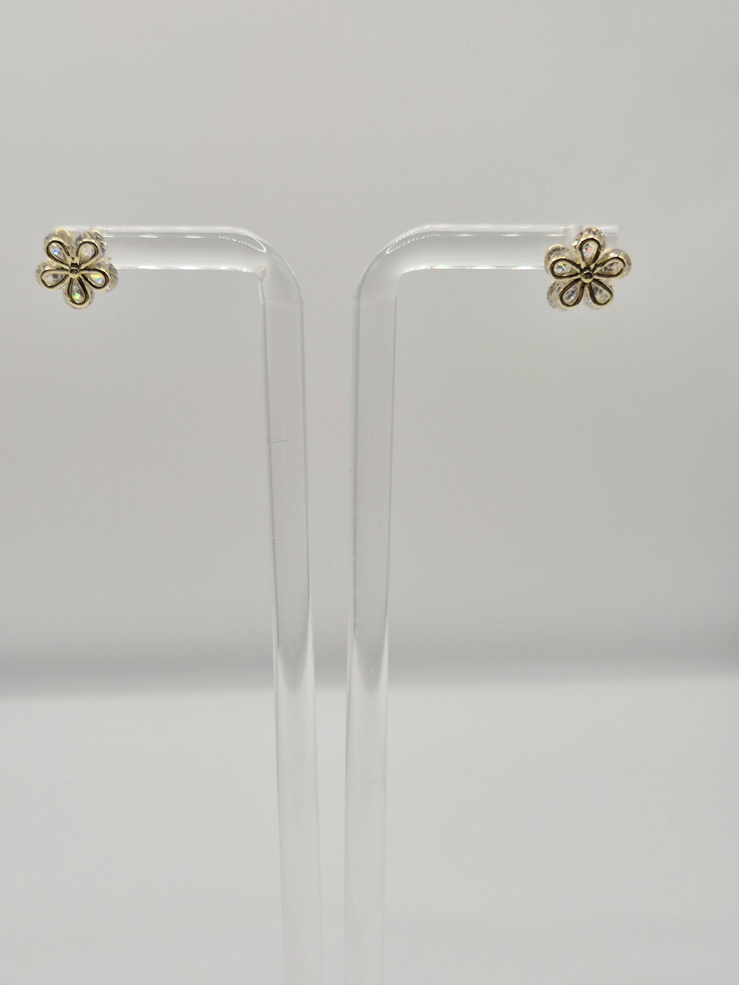 Golden Flower Removable Pearl Drop Earrings