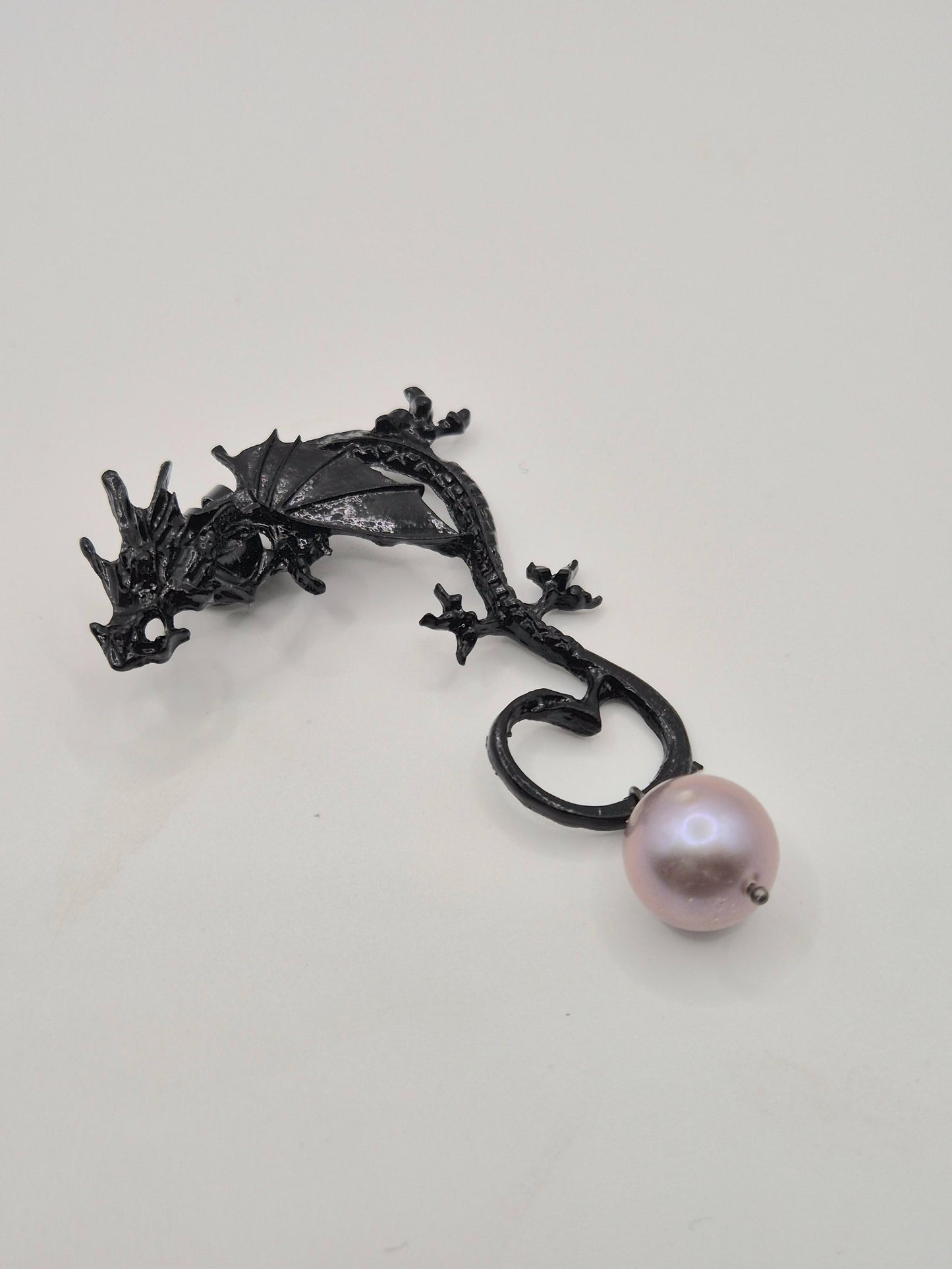 The Dragon Ear Cuff with Edison Pearl