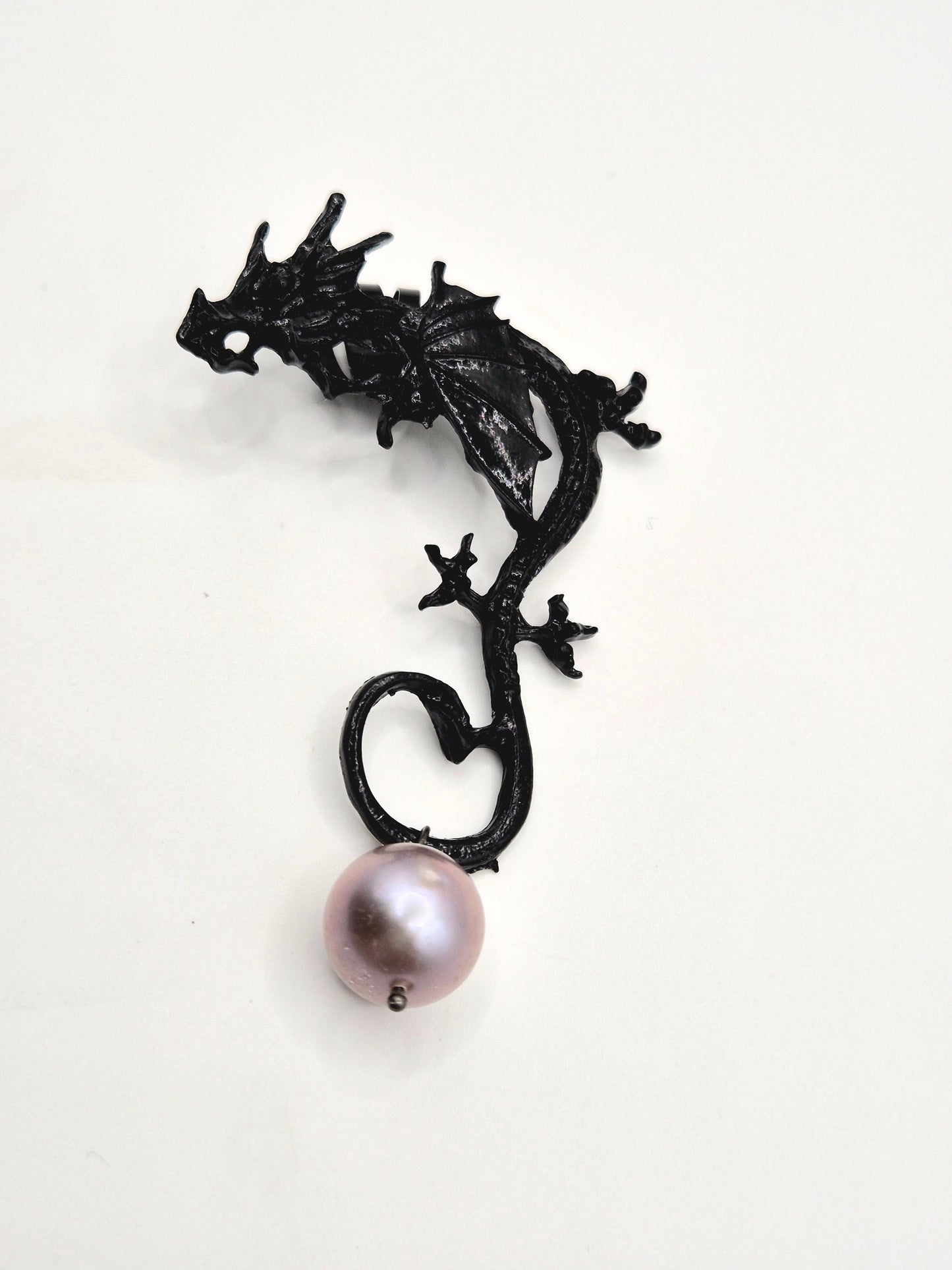 The Dragon Ear Cuff with Edison Pearl
