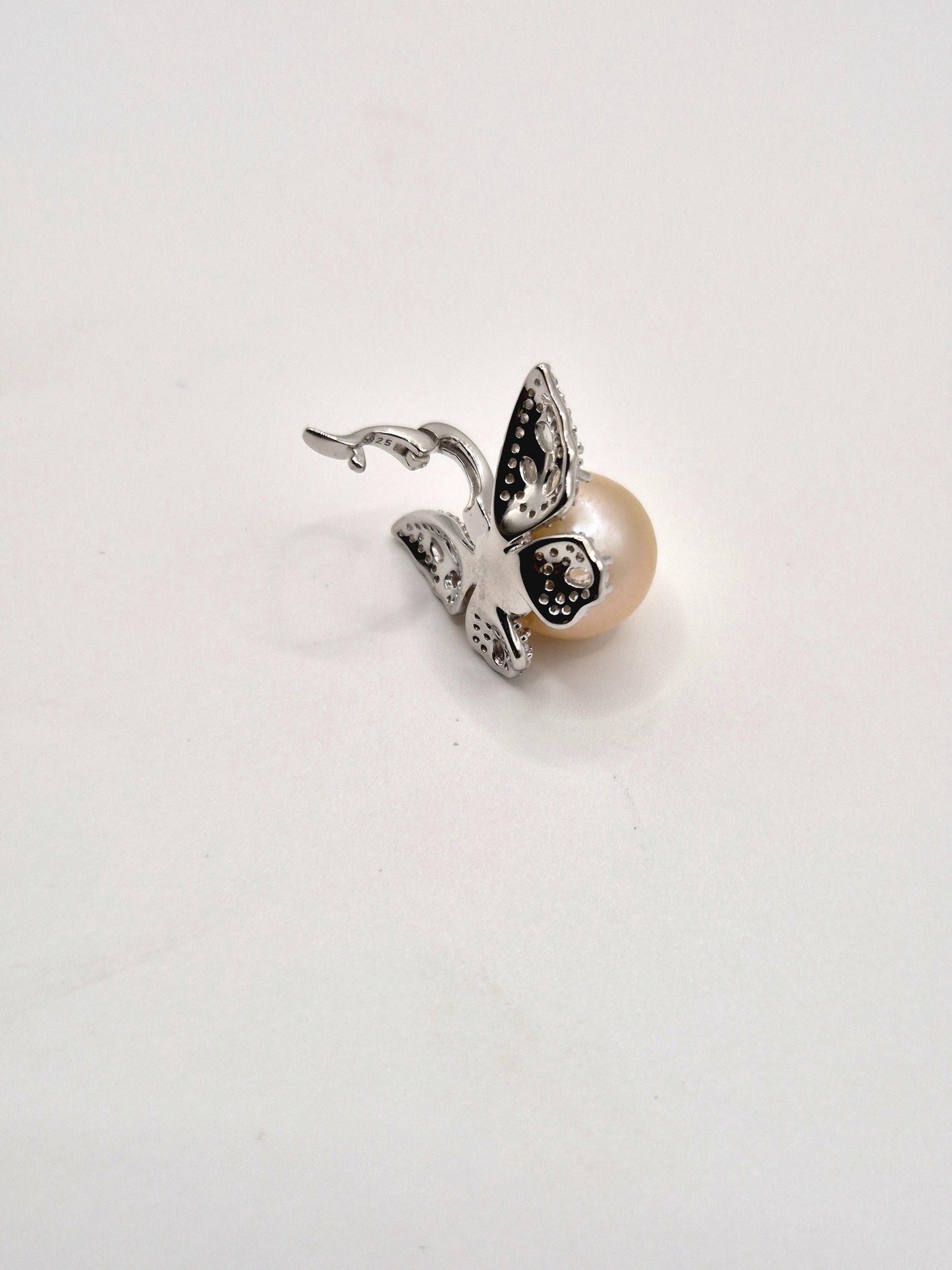 Graceful Butterfly Ring & Pendant Edison Pearl Set