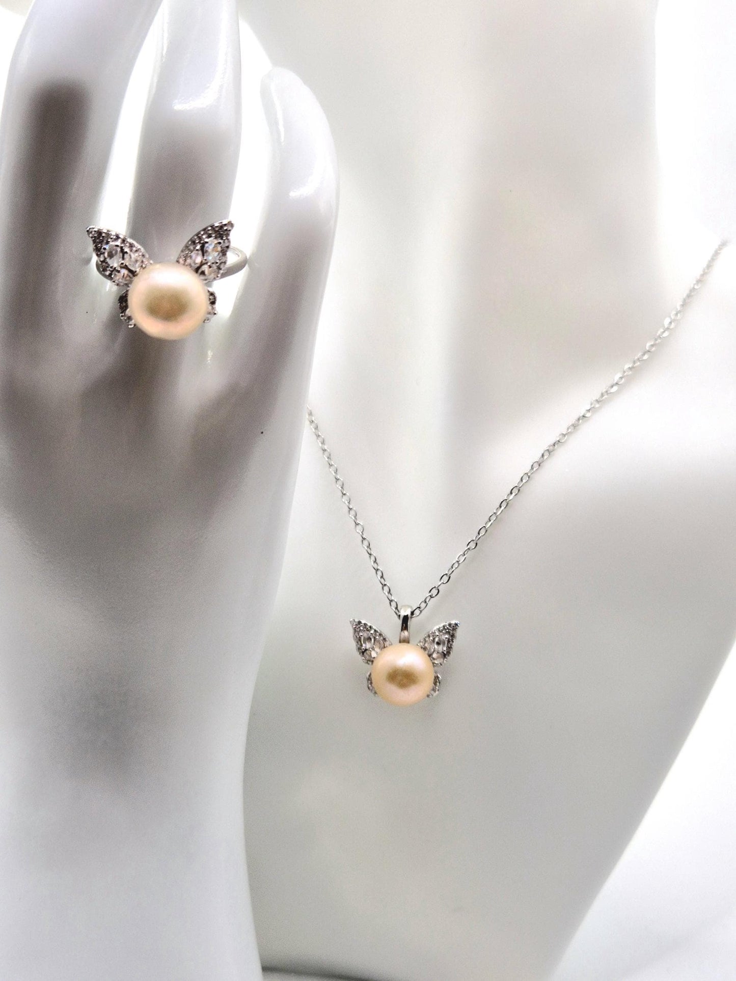 Graceful Butterfly Ring & Pendant Edison Pearl Set