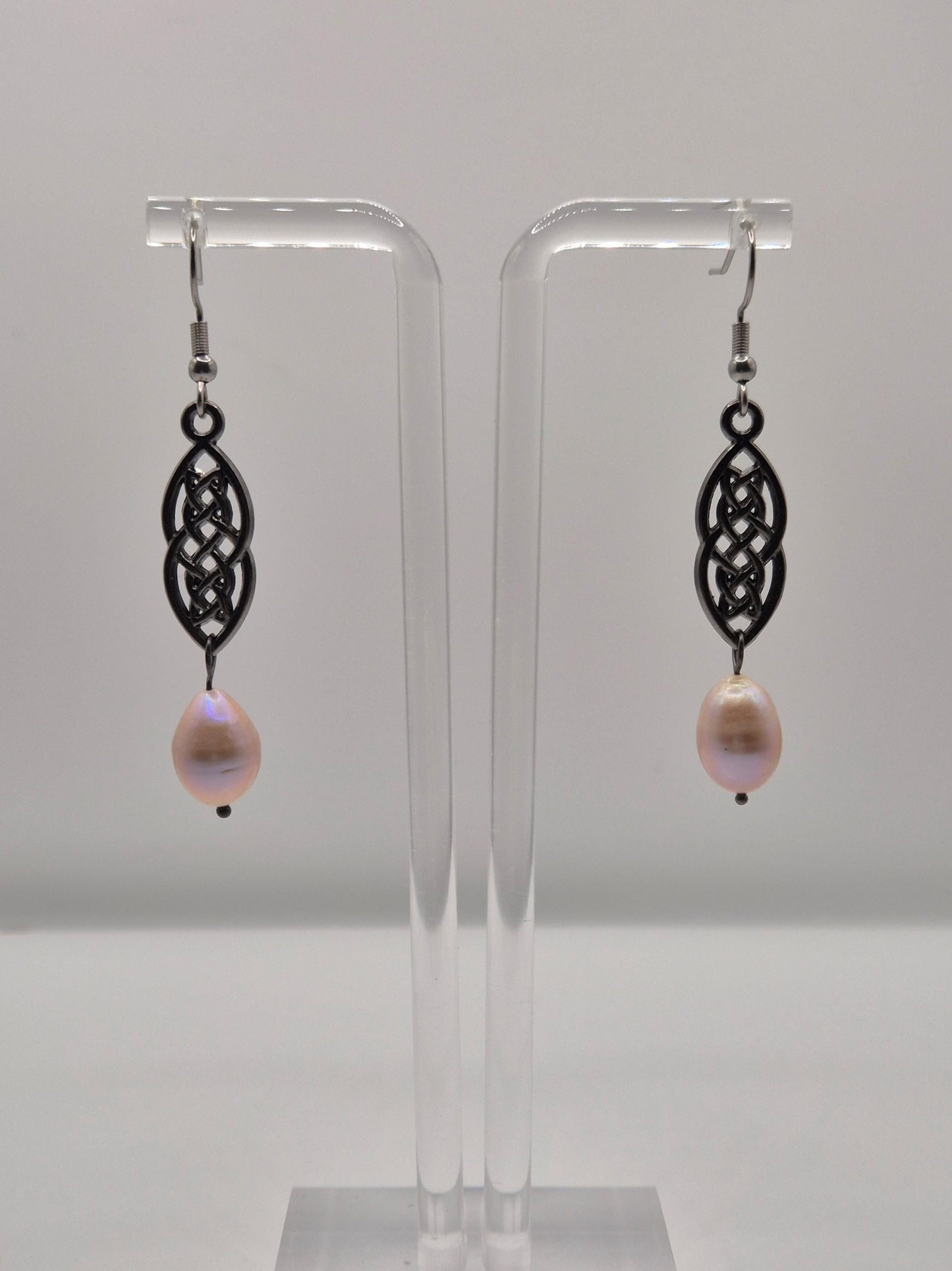 Celtic Knot Pearl Drop Earrings in Gunmetal