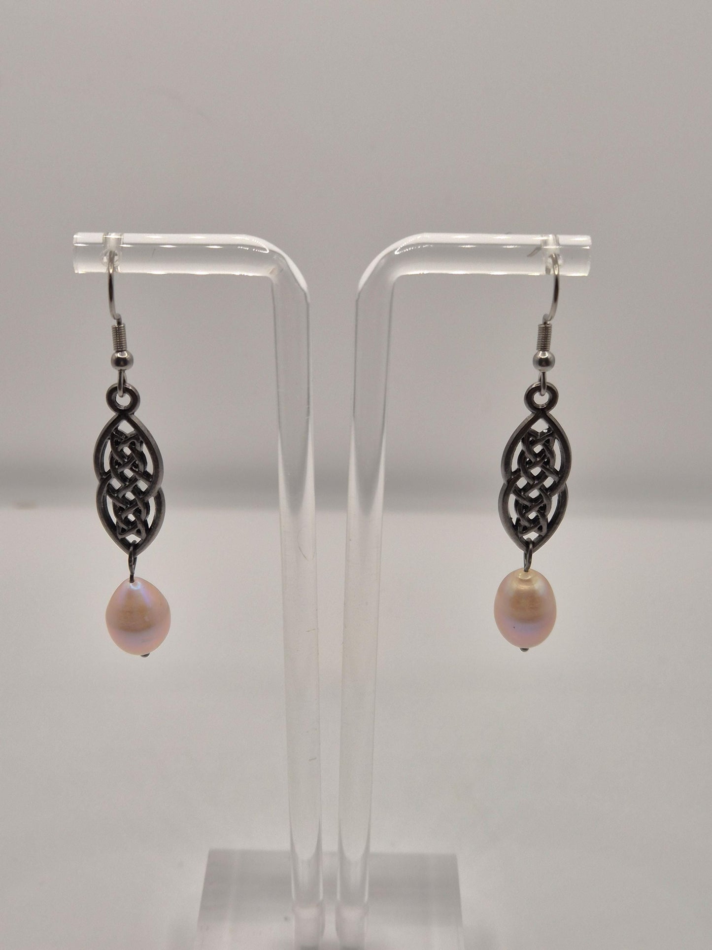 Celtic Knot Pearl Drop Earrings in Gunmetal