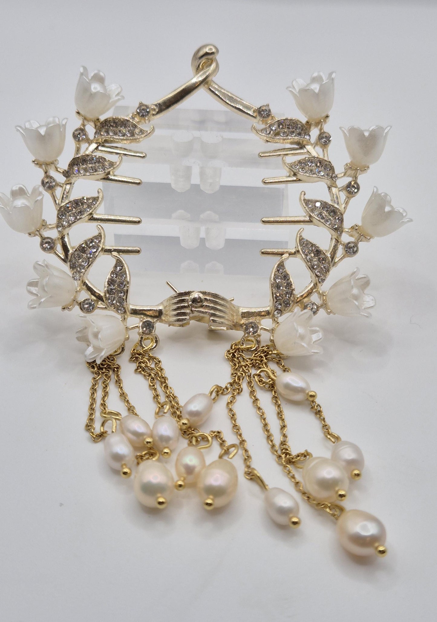 Blossoming Garland Multiple Pearl Hairpin