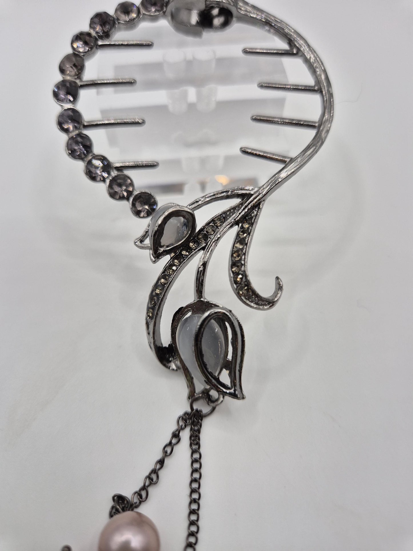 Midnight Lily Edison Pearl Hairpin