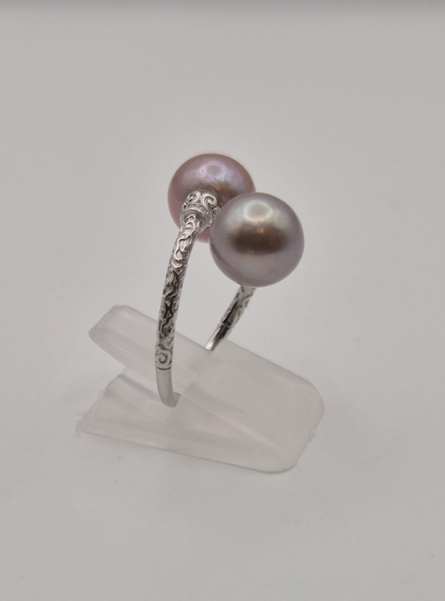Double Edison Pearl Vintage Ring