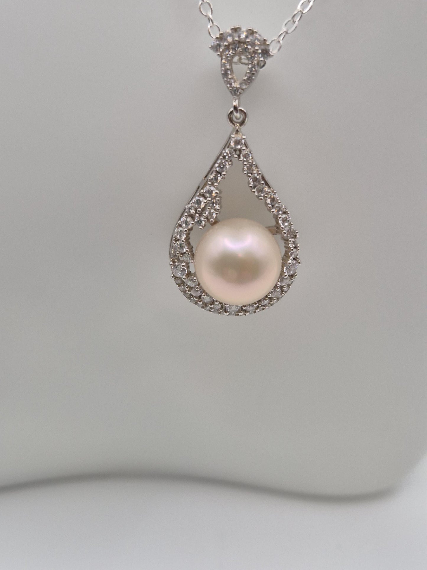 Vintage Teardrop Pearl Pendant