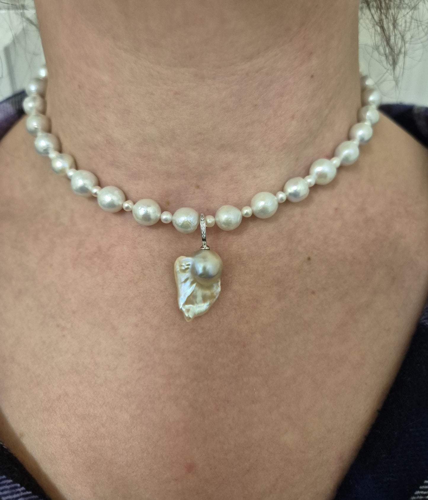 Multiple Wear Full String Pearl Choker With Detachable King Pearl Pendant