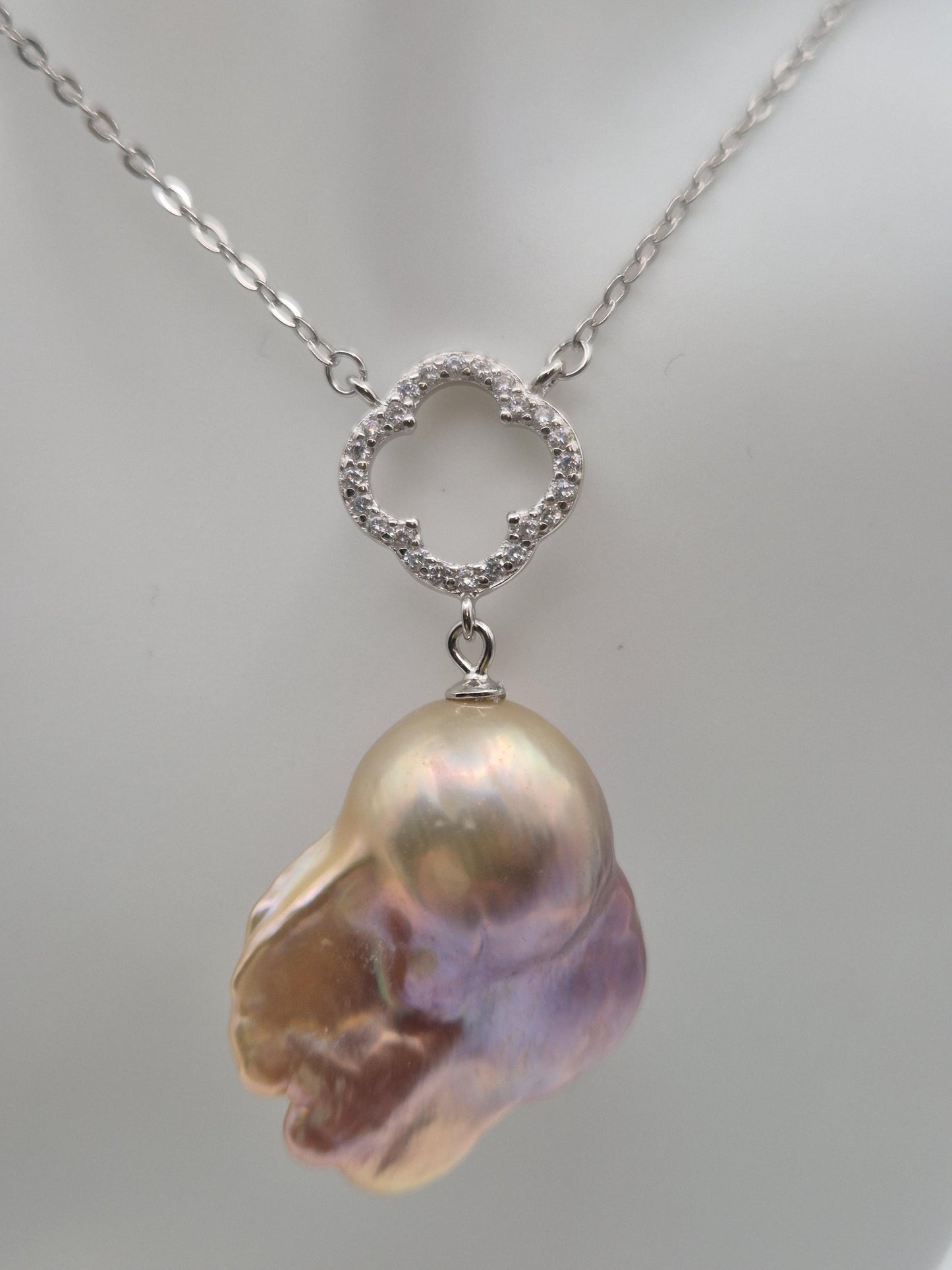 Sterling Silver Sparkle Clover King Pearl Drop Necklace