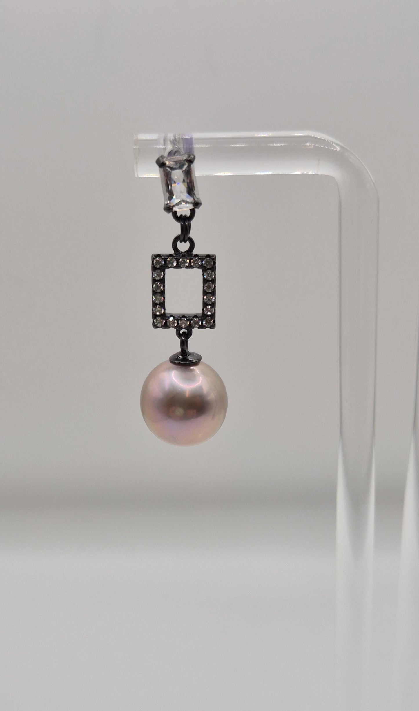 Moonlit Frame Edison Pearl Drop Earrings