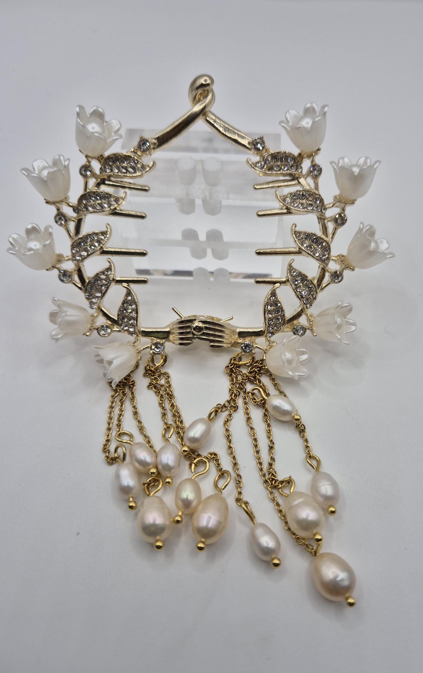 Blossoming Garland Multiple Pearl Hairpin