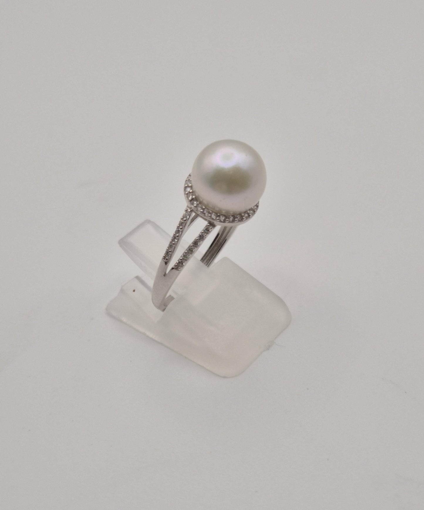 Lunar Halo Edison Pearl Ring