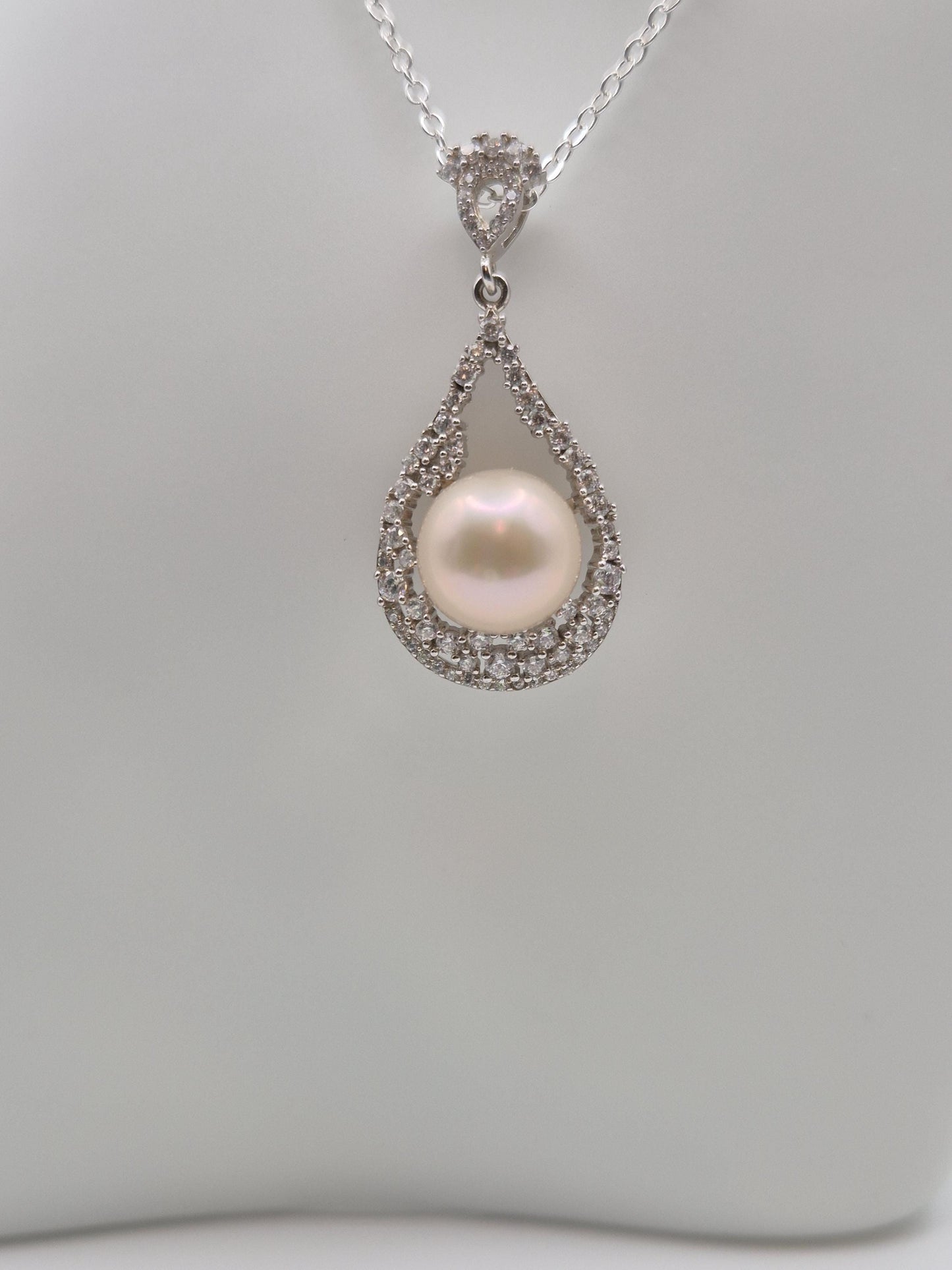 Vintage Teardrop Pearl Pendant
