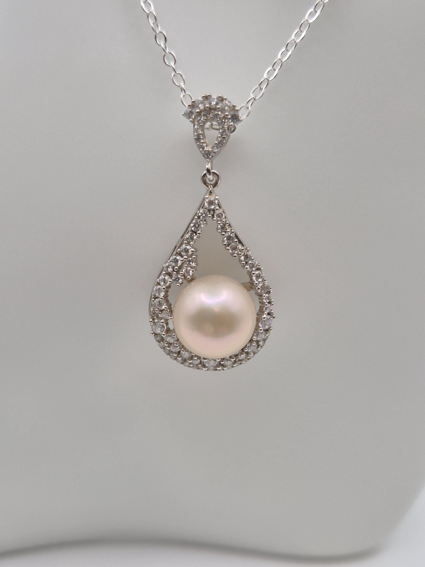 Vintage Teardrop Pearl Pendant