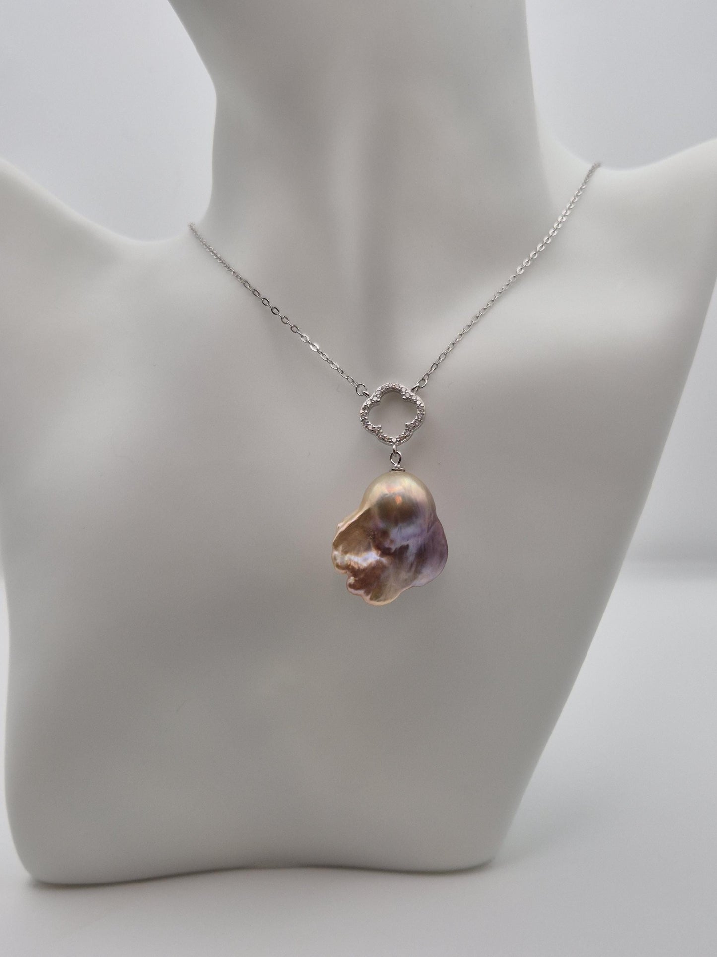 Sterling Silver Sparkle Clover King Pearl Drop Necklace