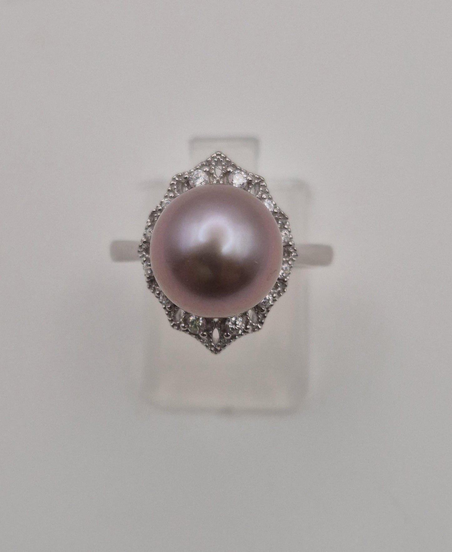 The Vintage Victoria Edison Pearl Ring