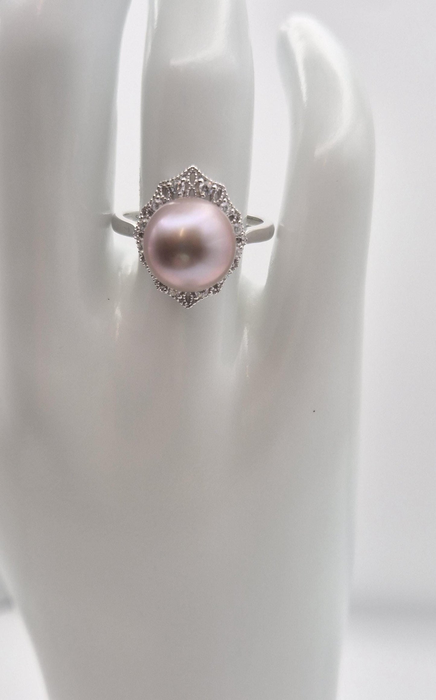 The Vintage Victoria Edison Pearl Ring