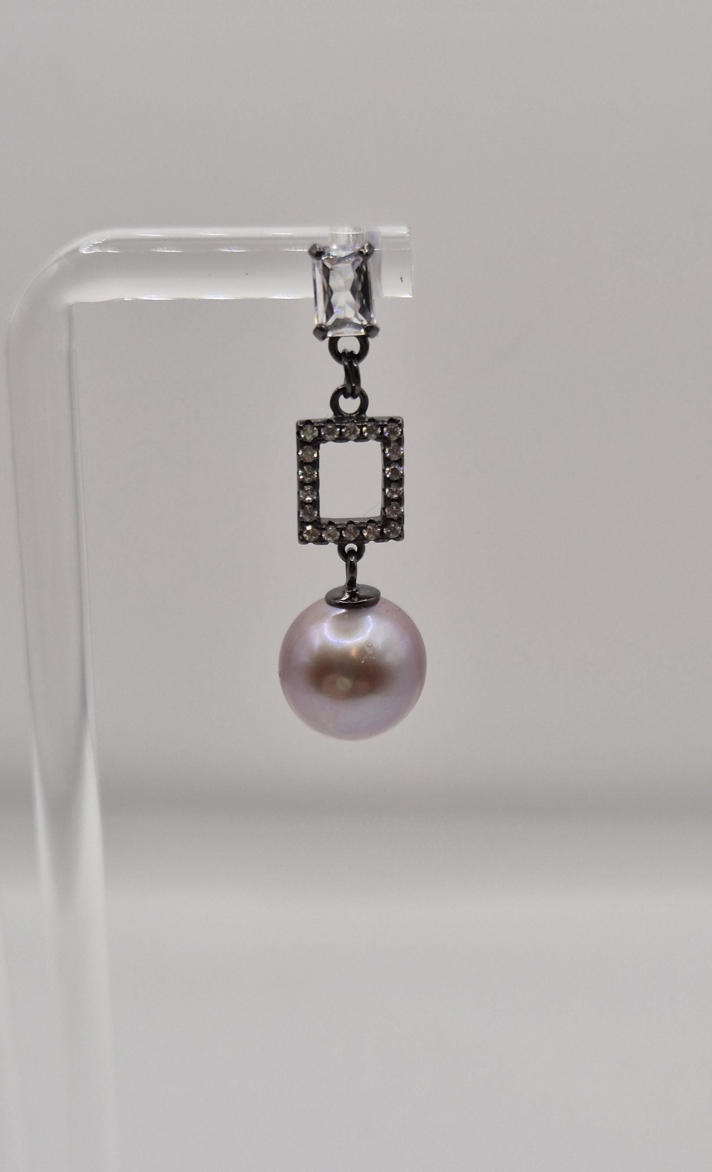 Moonlit Frame Edison Pearl Drop Earrings