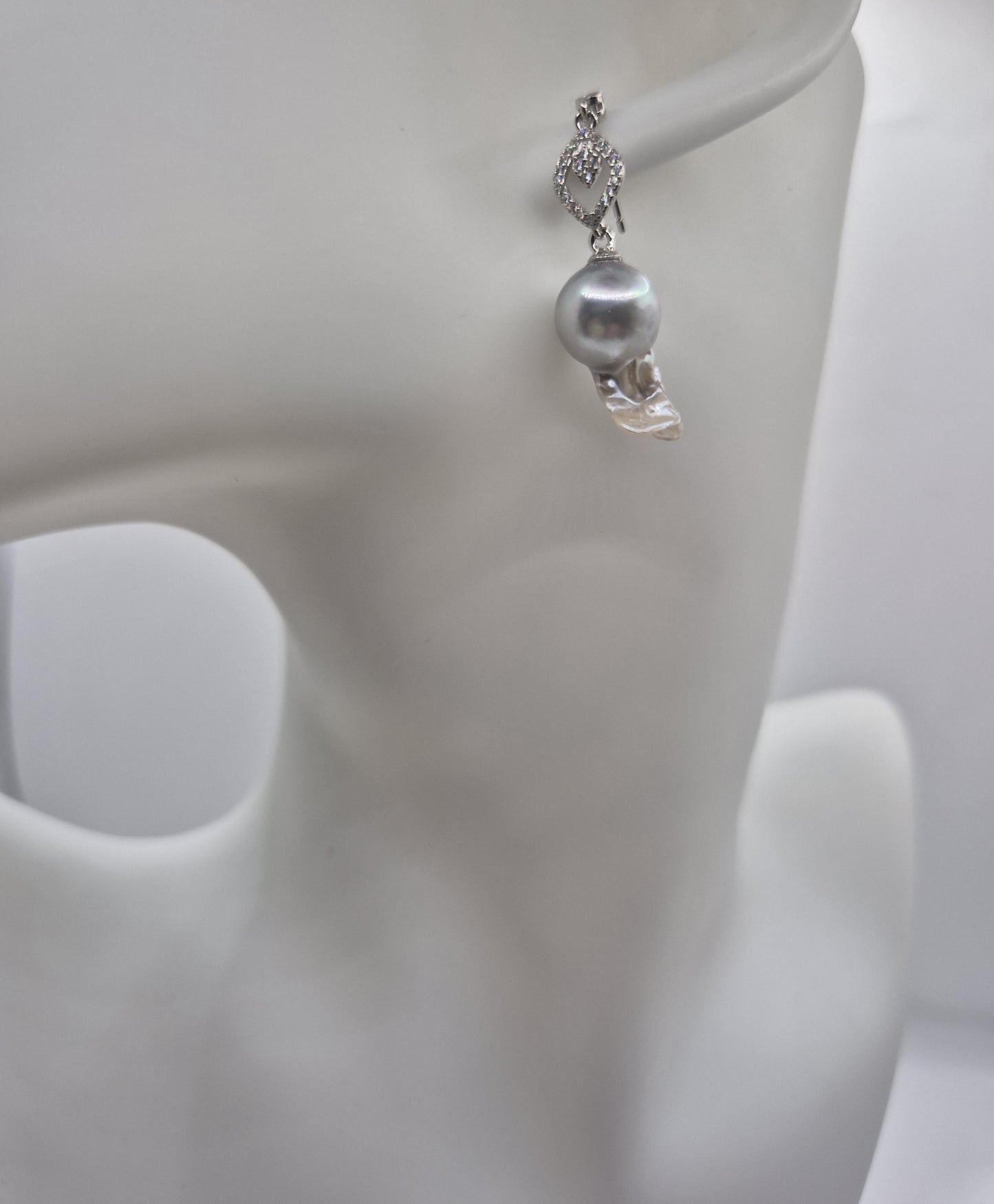 Diamond Dew Drop Earrings — Rare Saltwater Madama King Baroque Pearls
