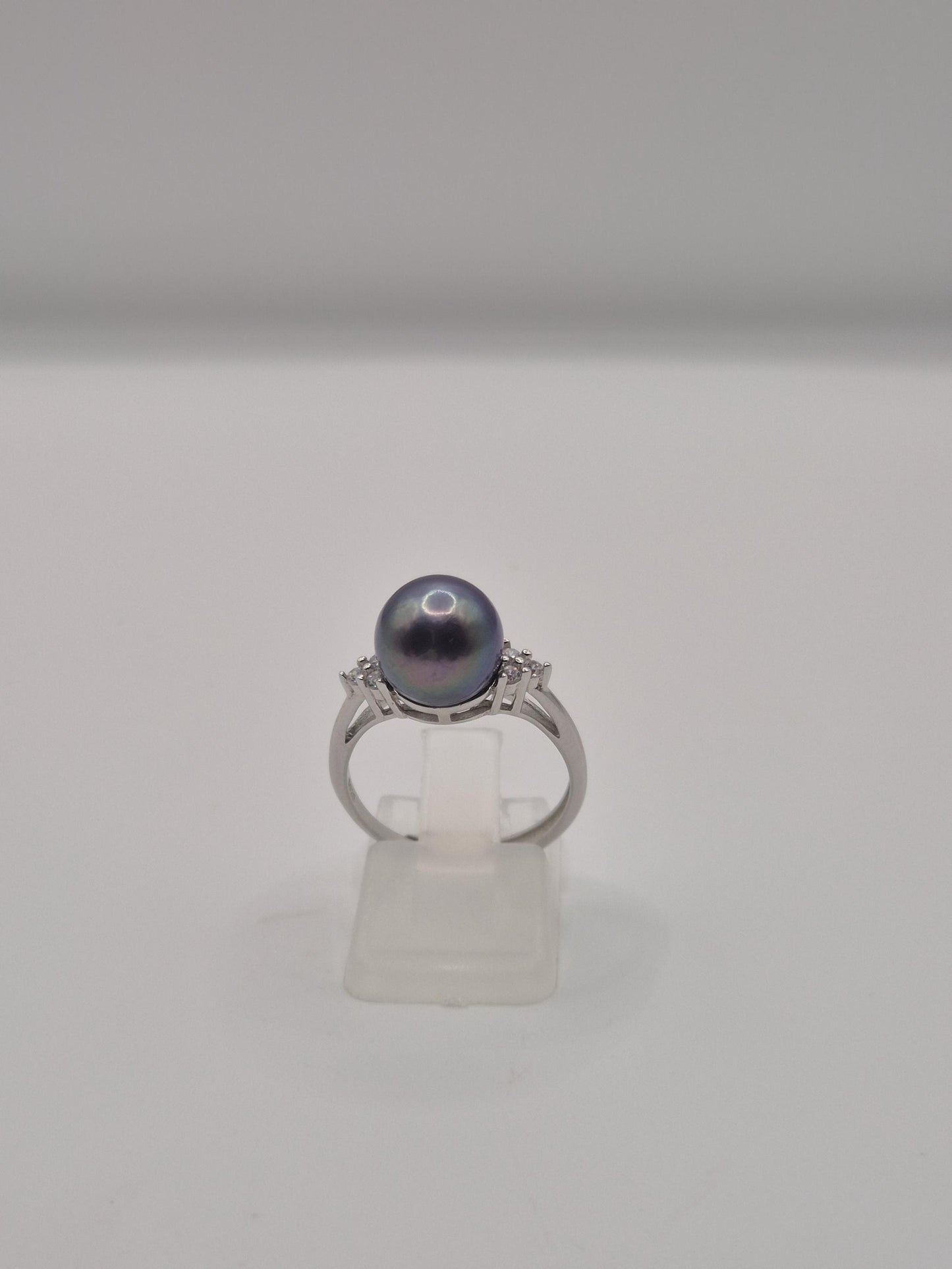 Mystic Midnight Lustre Pearl Ring