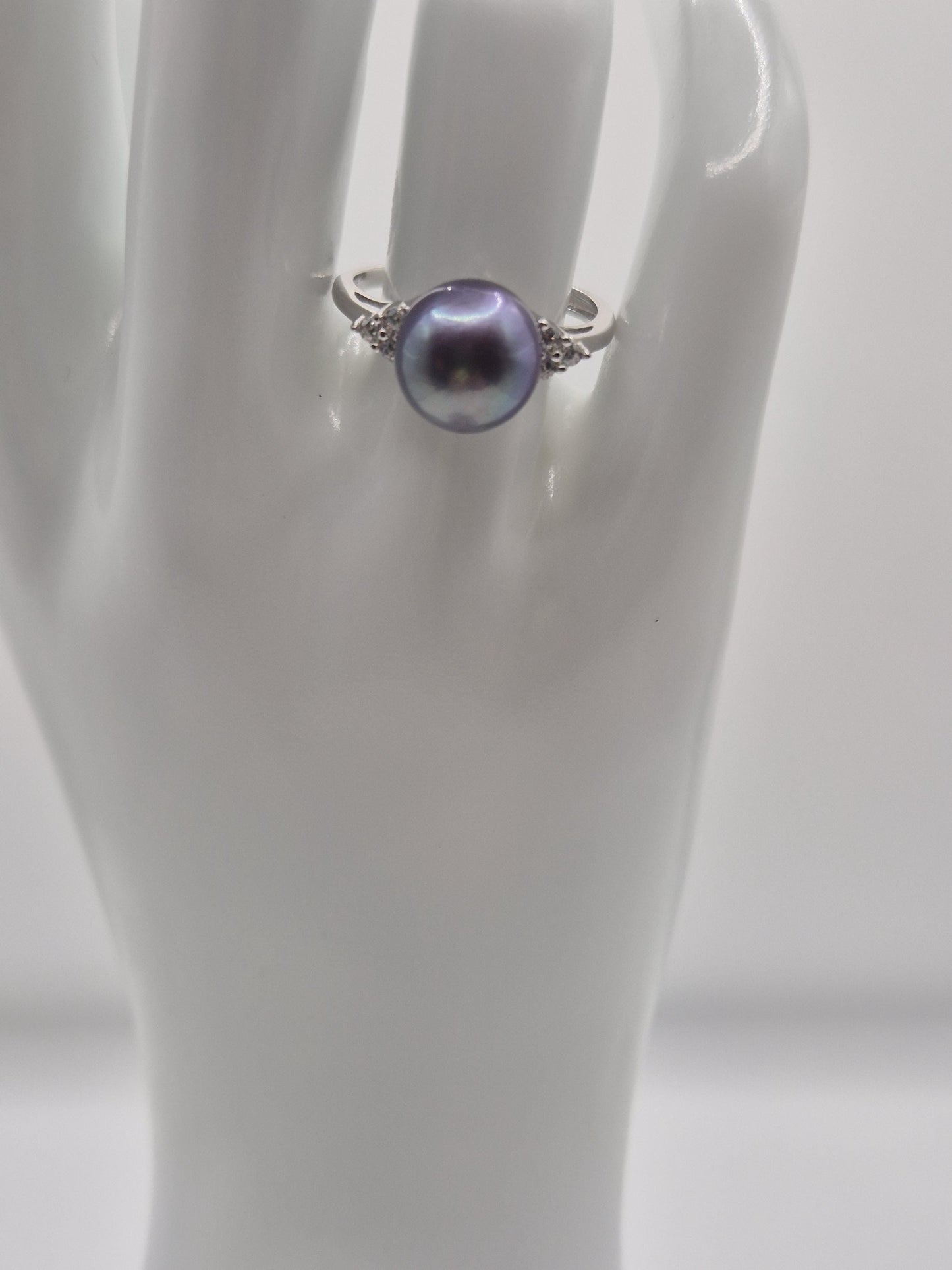 Mystic Midnight Lustre Pearl Ring