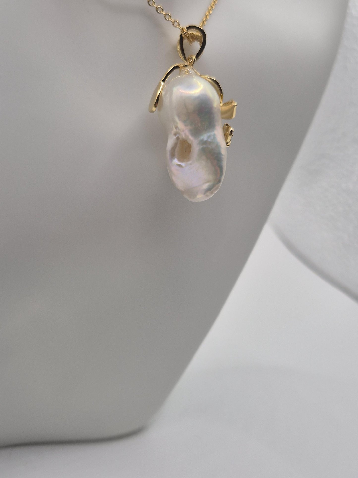 Golden Blossom King Pearl Pendant