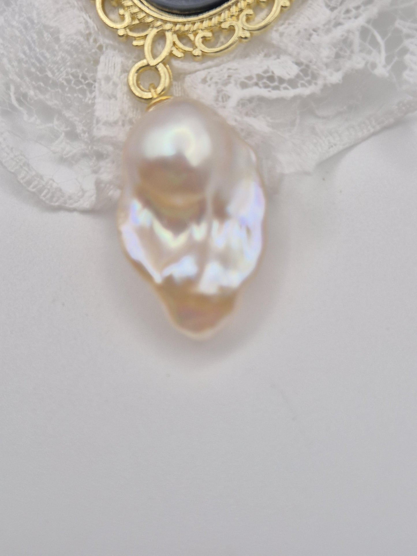 Whimsical King Pearl & White Lace Cameo Brooch