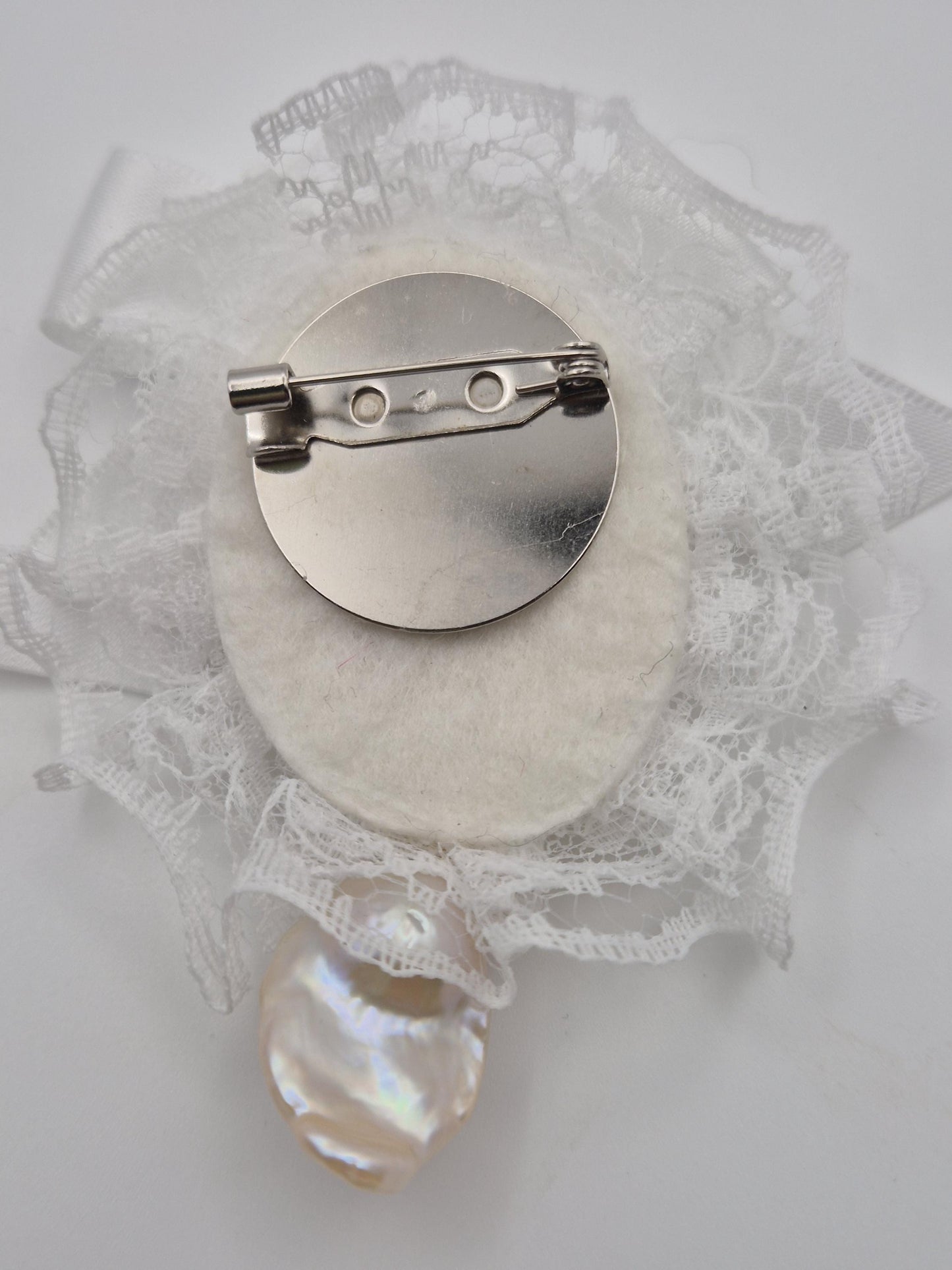 Whimsical King Pearl & White Lace Cameo Brooch