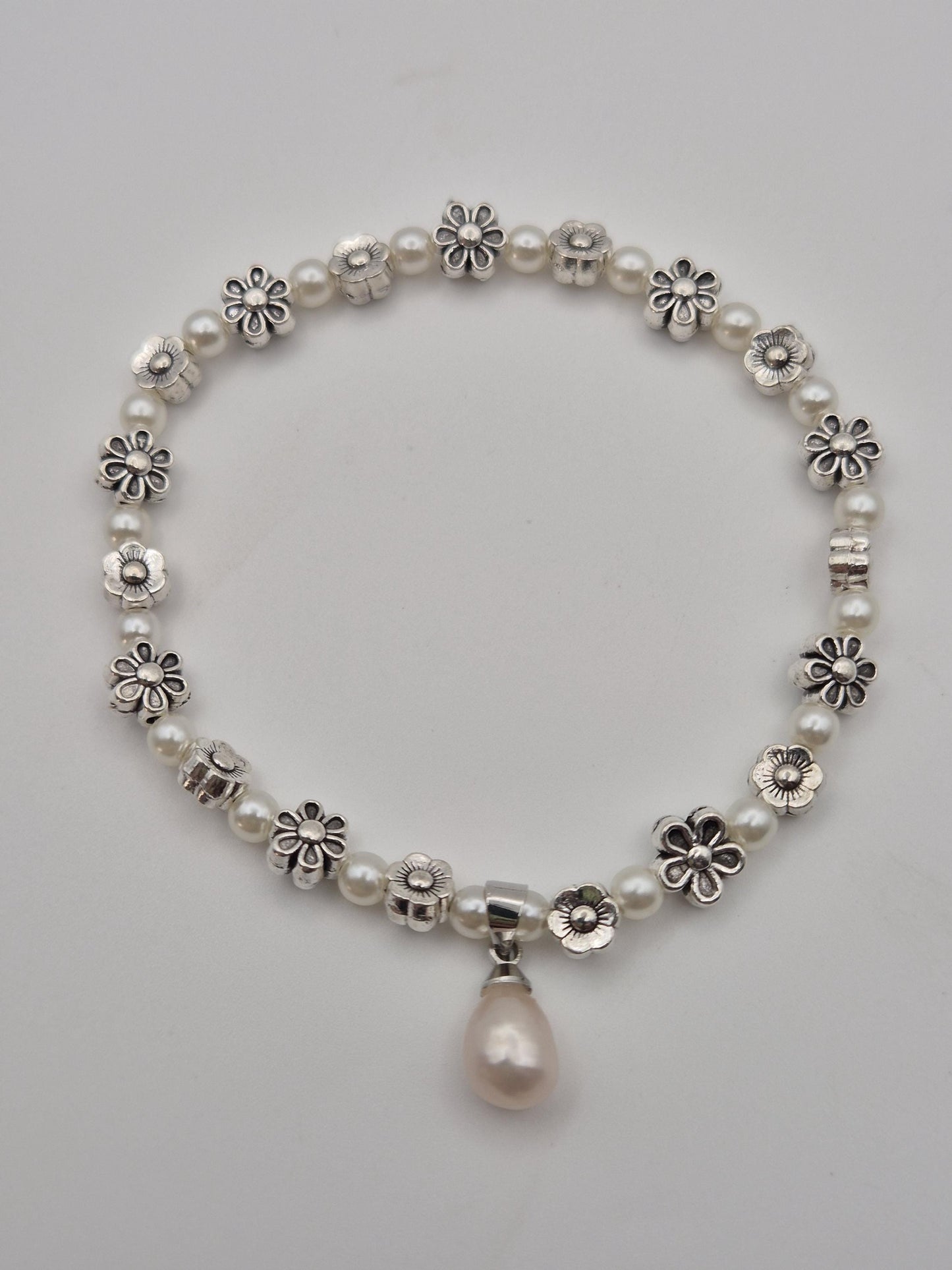 Flower Power Pearl Kids Bracelet