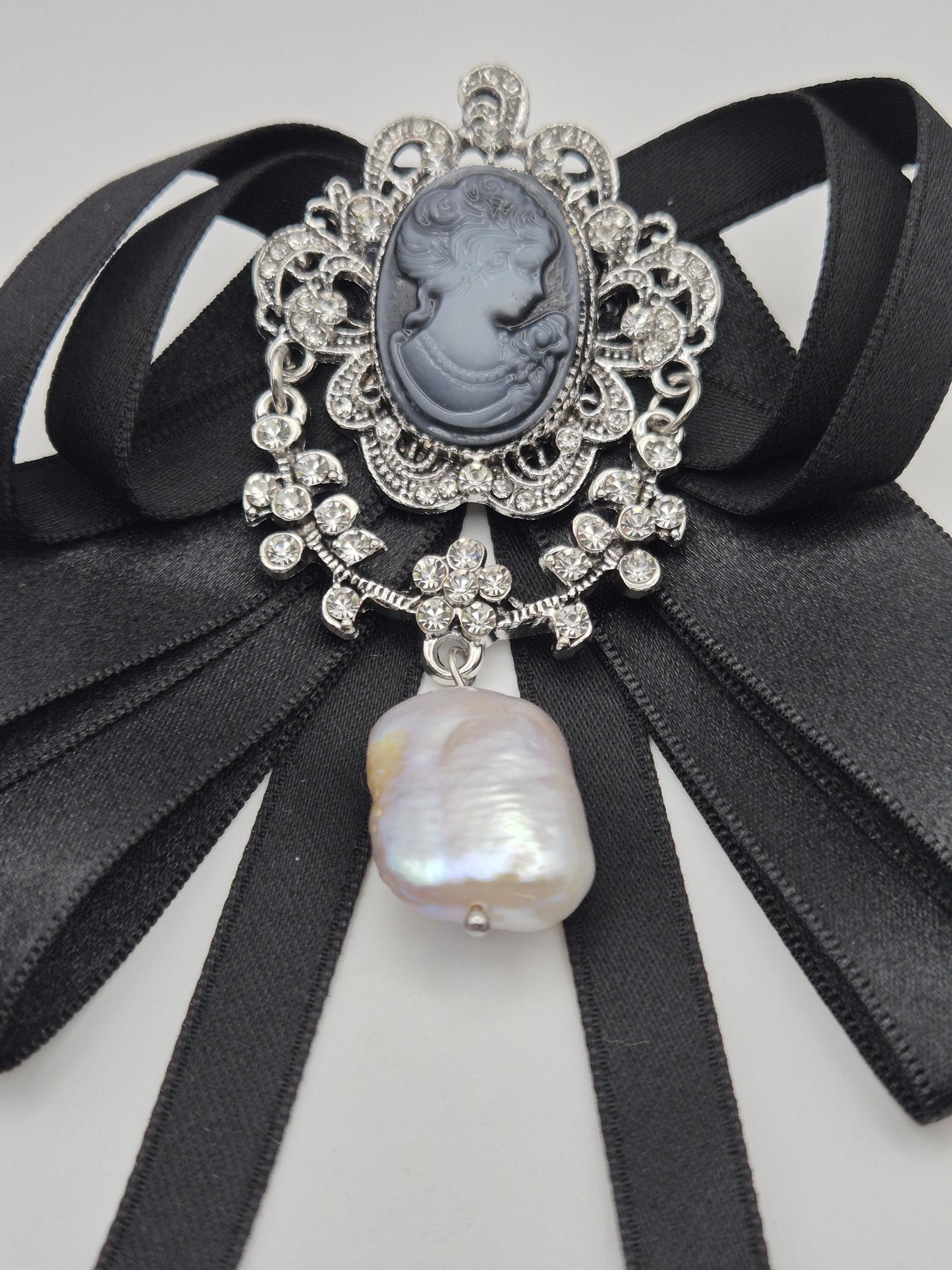 Pearl Cameo Brooch & Neck Tie