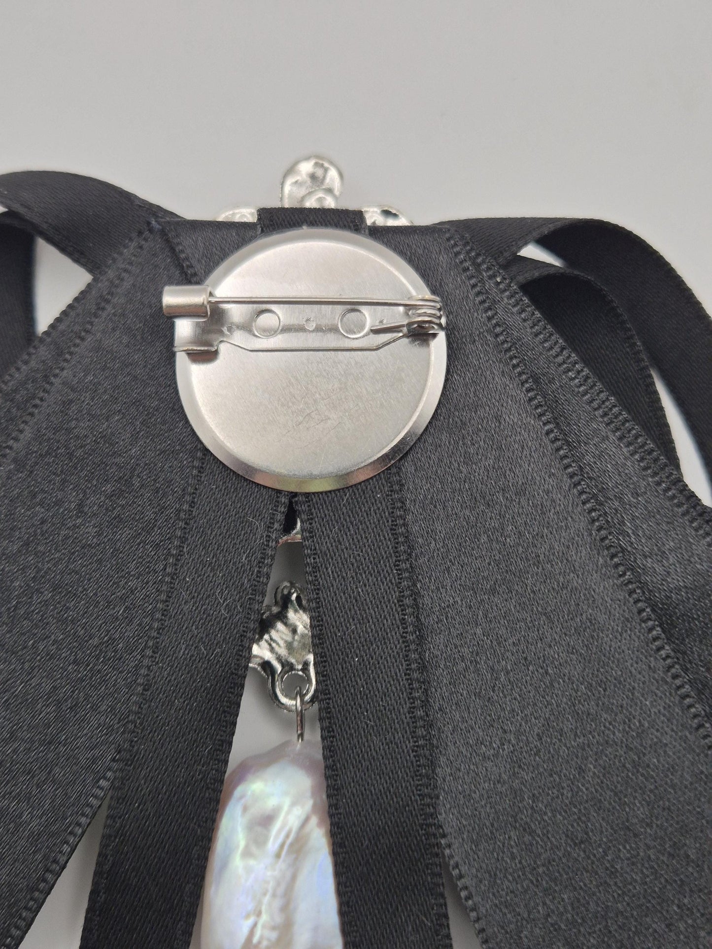 Pearl Cameo Brooch & Neck Tie