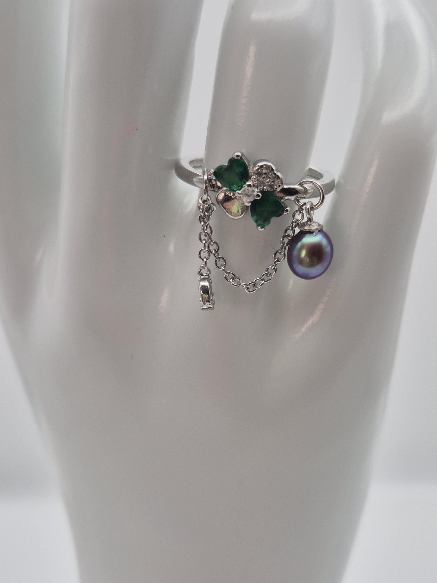 Lucky Clover Pearl Drop Adjustabe Ring