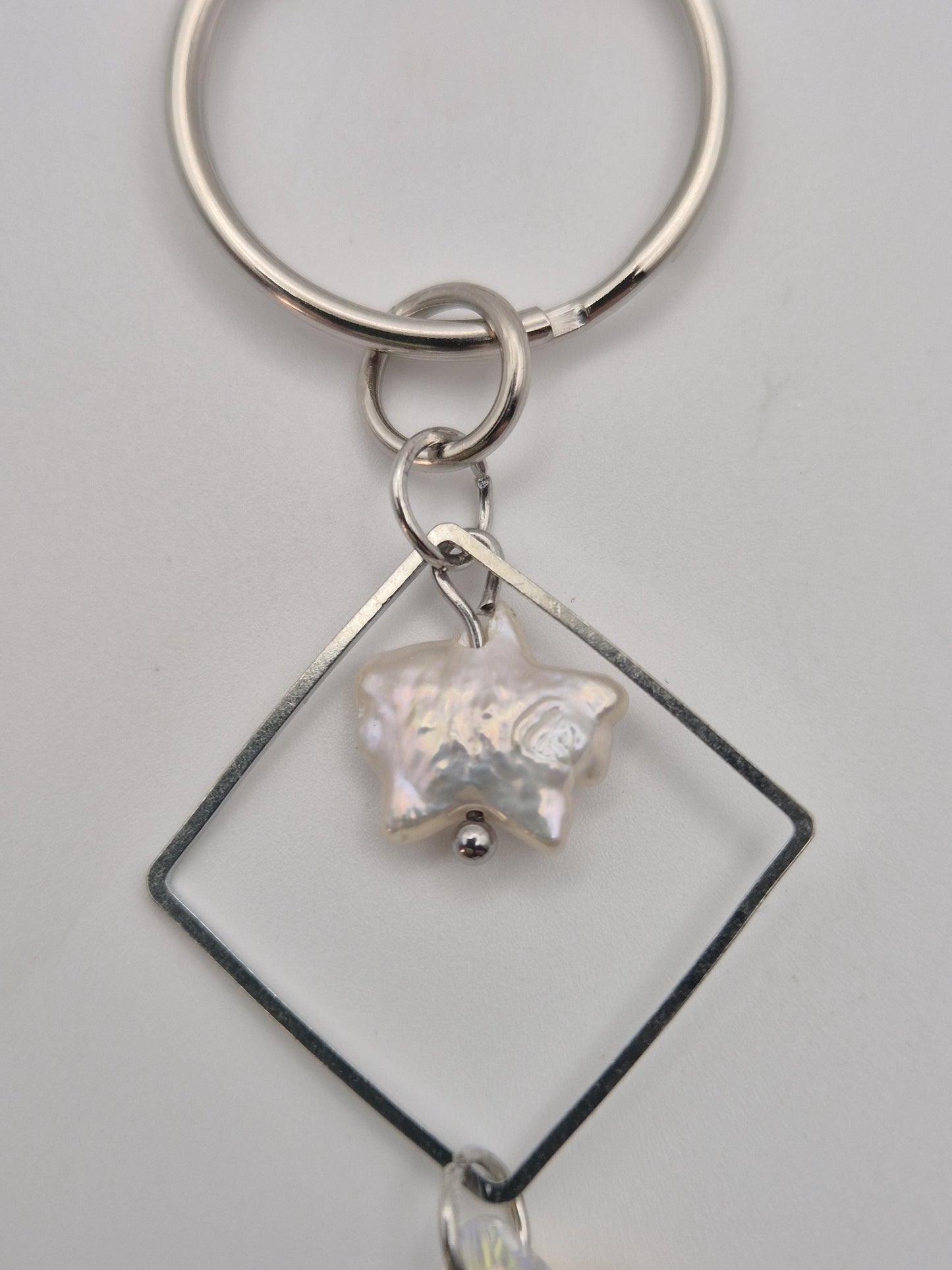 Shimmering Star Pearl Keychain