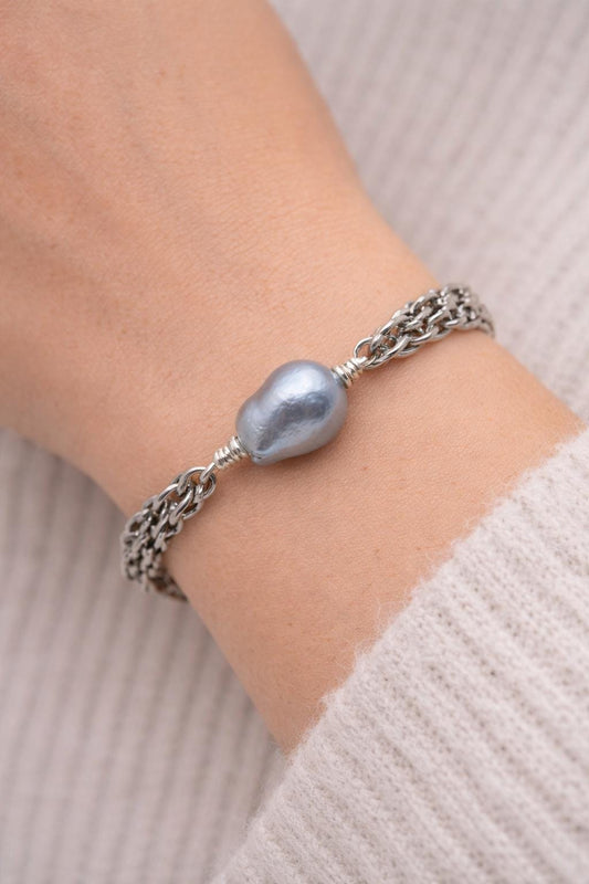 Rare Blue Australian White Chainmaille Pearl Bracelet