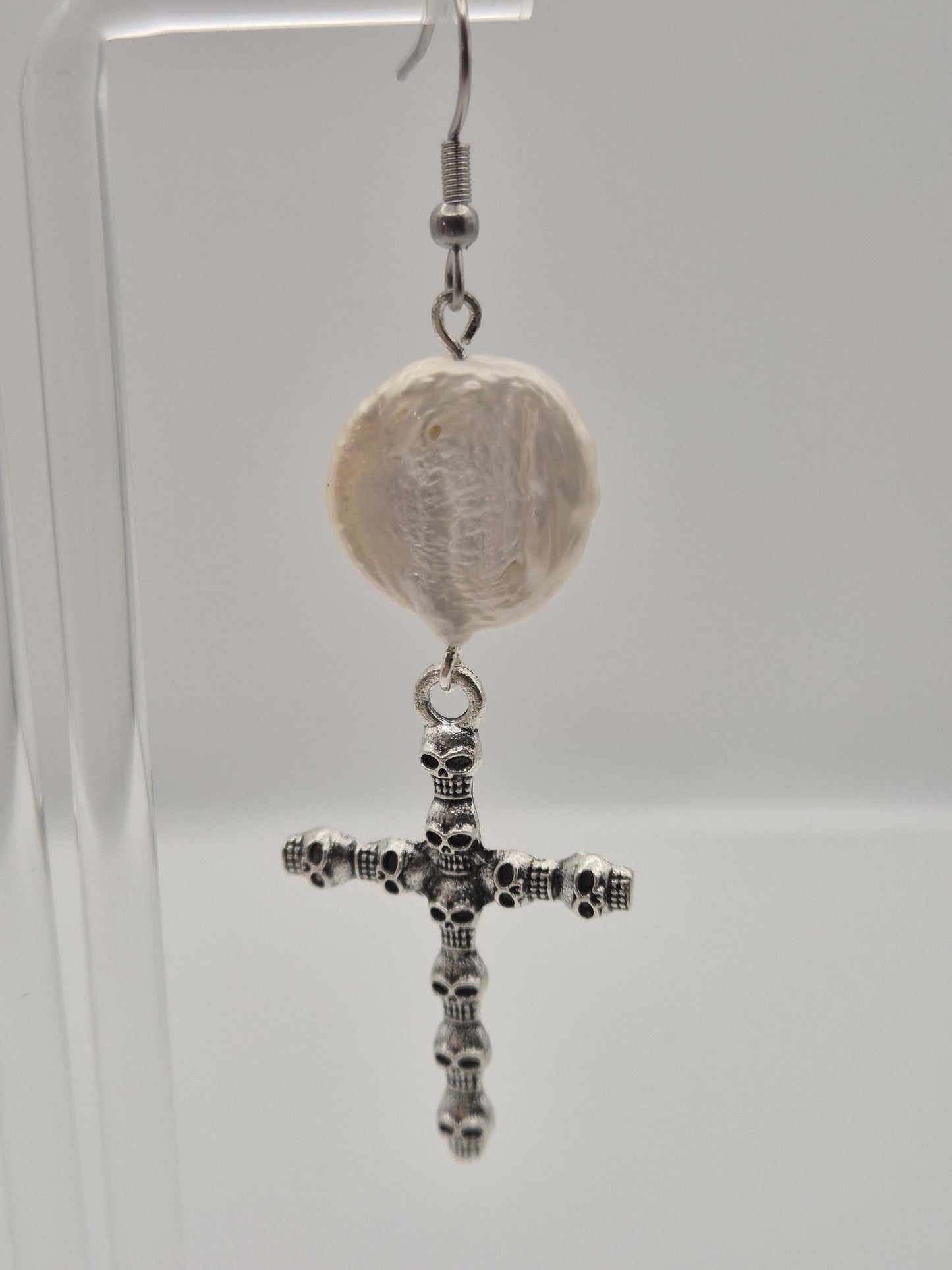 Skull Cross Large Button Pearl Earrings