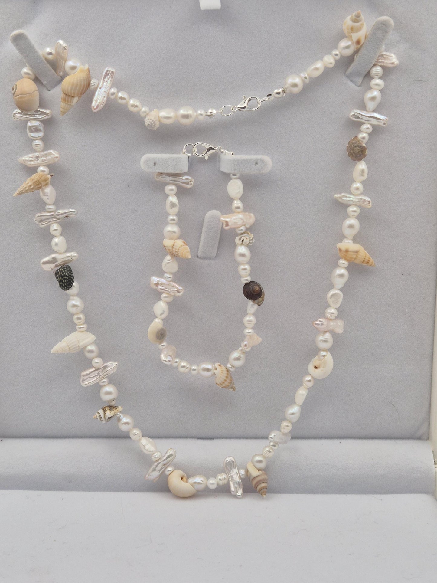 Summer Beach Pearl and Seashell Necklace and Bracelet Set