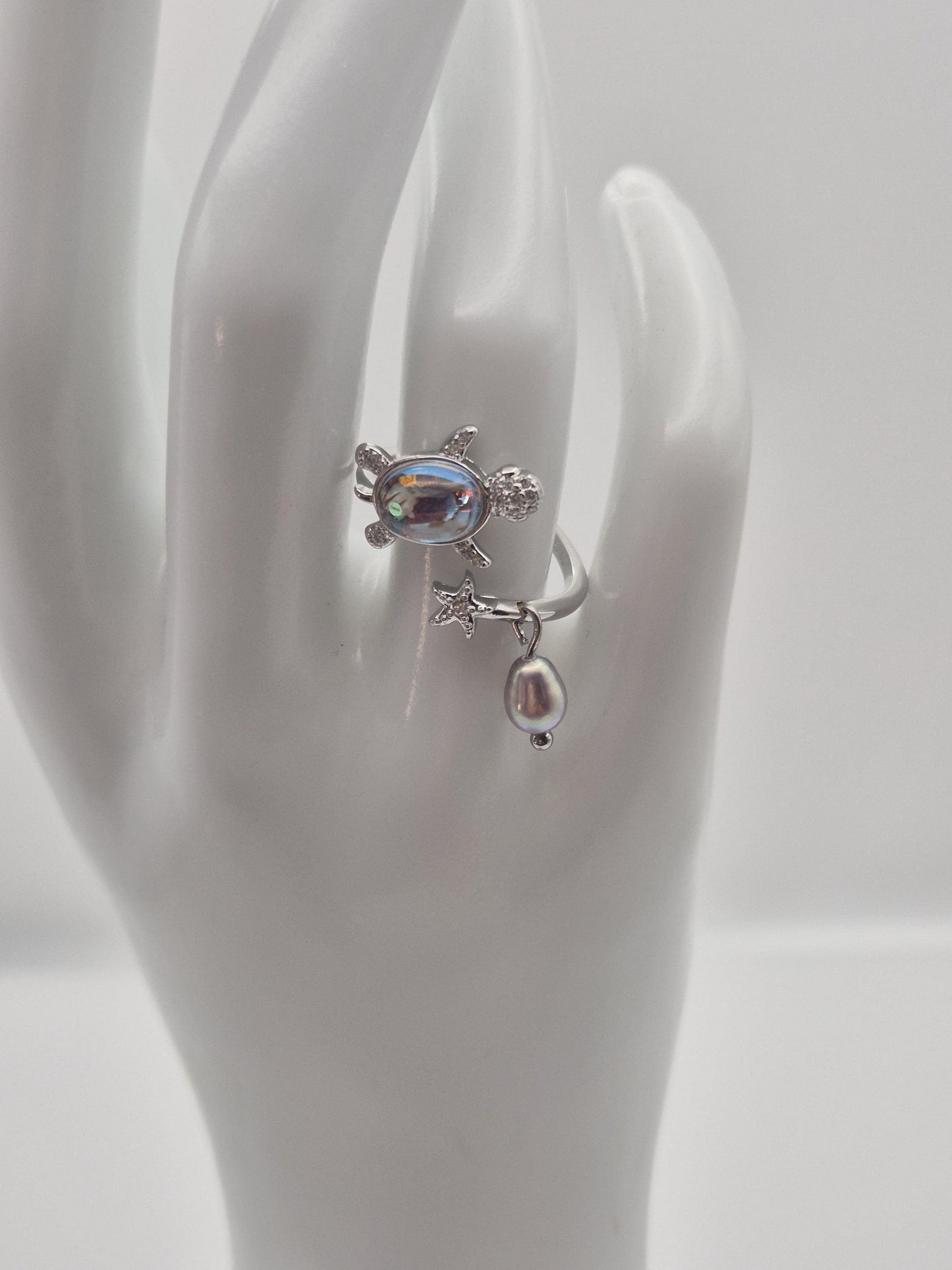 Opalescent Turtle Mini Pearl Ring