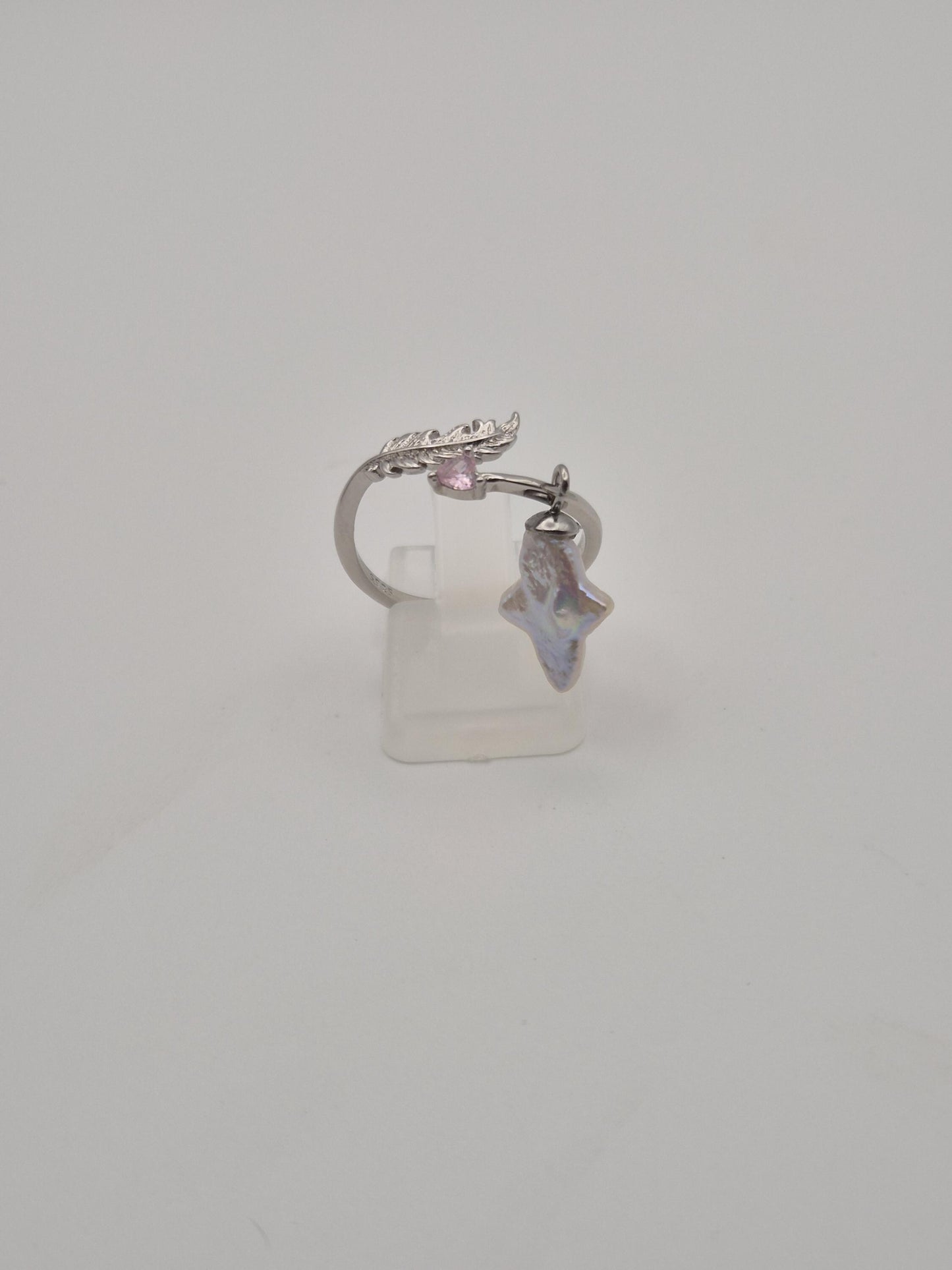 Feather Ring with Northern Star Pearl