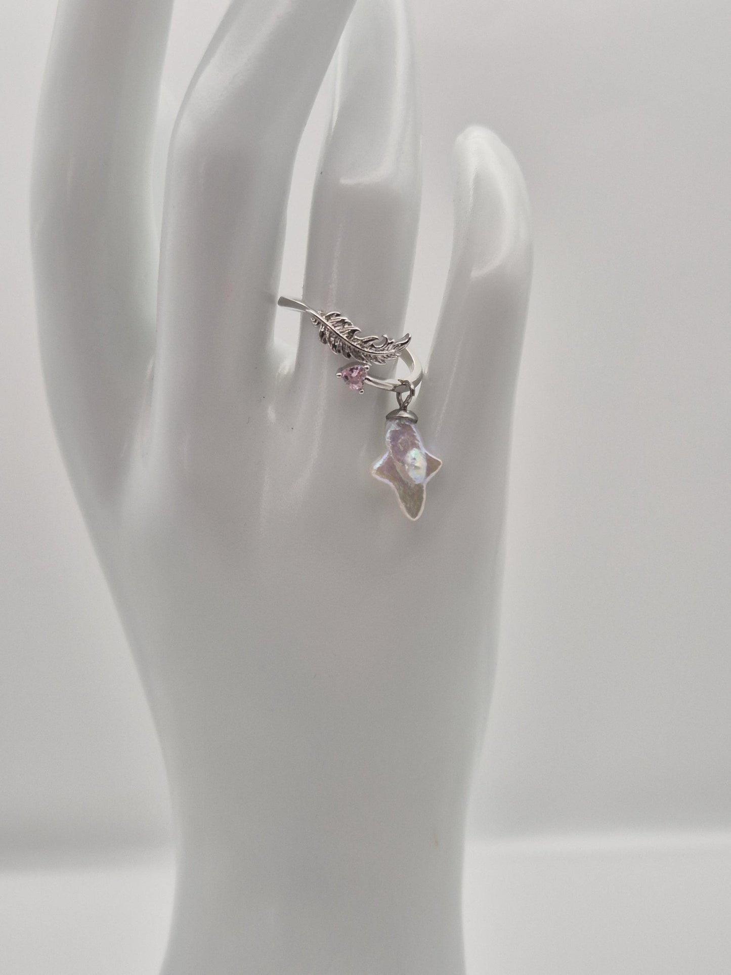 Feather Ring with Northern Star Pearl
