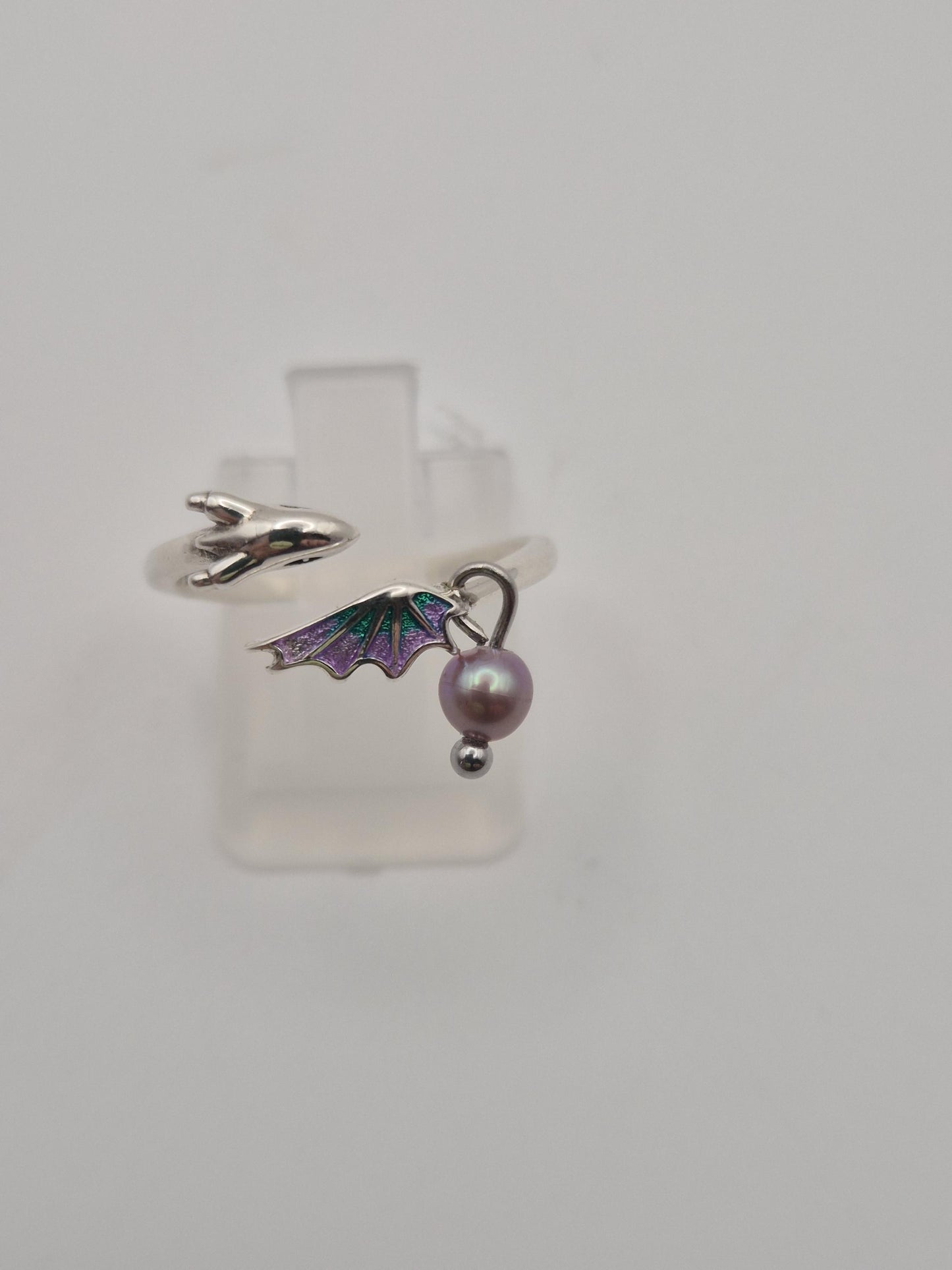 Simple Dragon Mini Pearl Ring