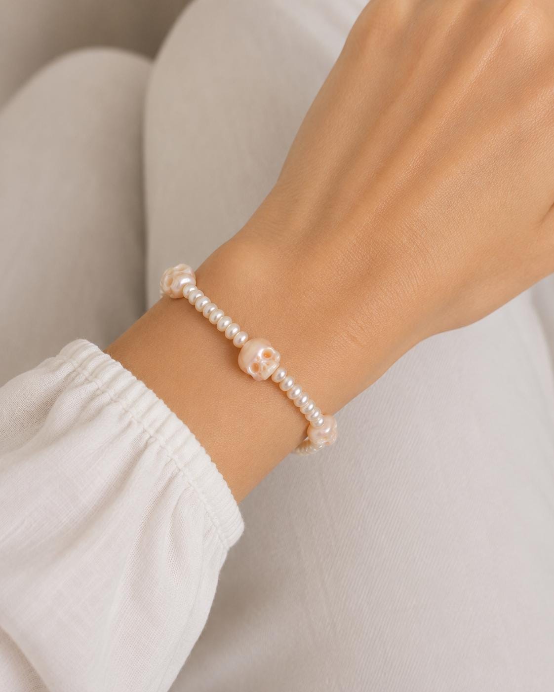 Keshi and Skull Carved Pearl Bracelet