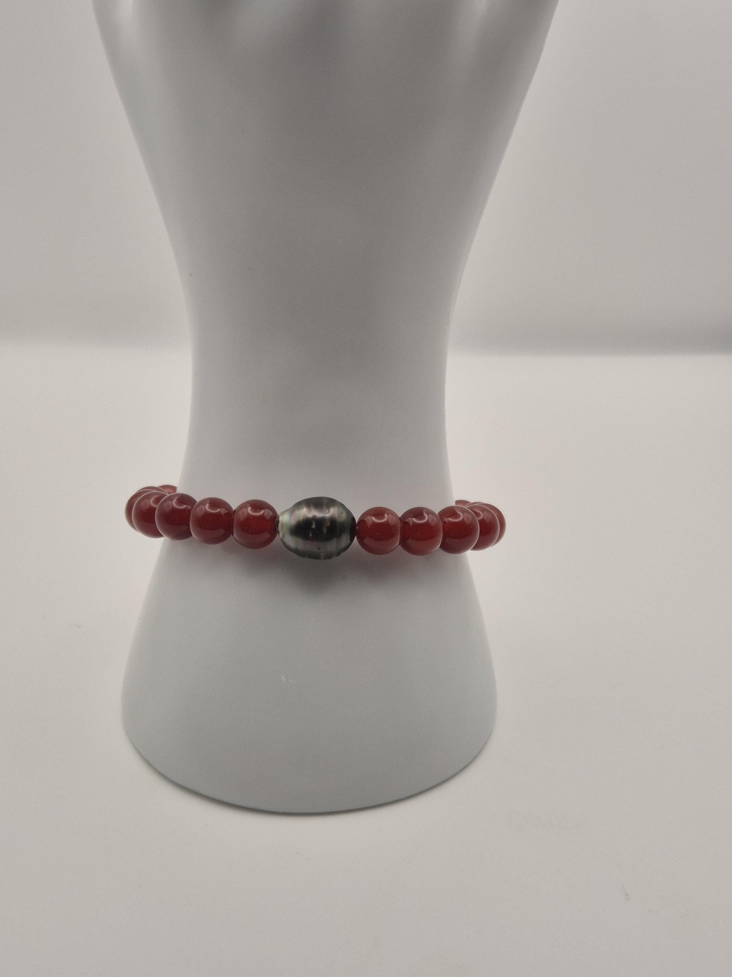 Red Agate & Black Tahitian Bracelet